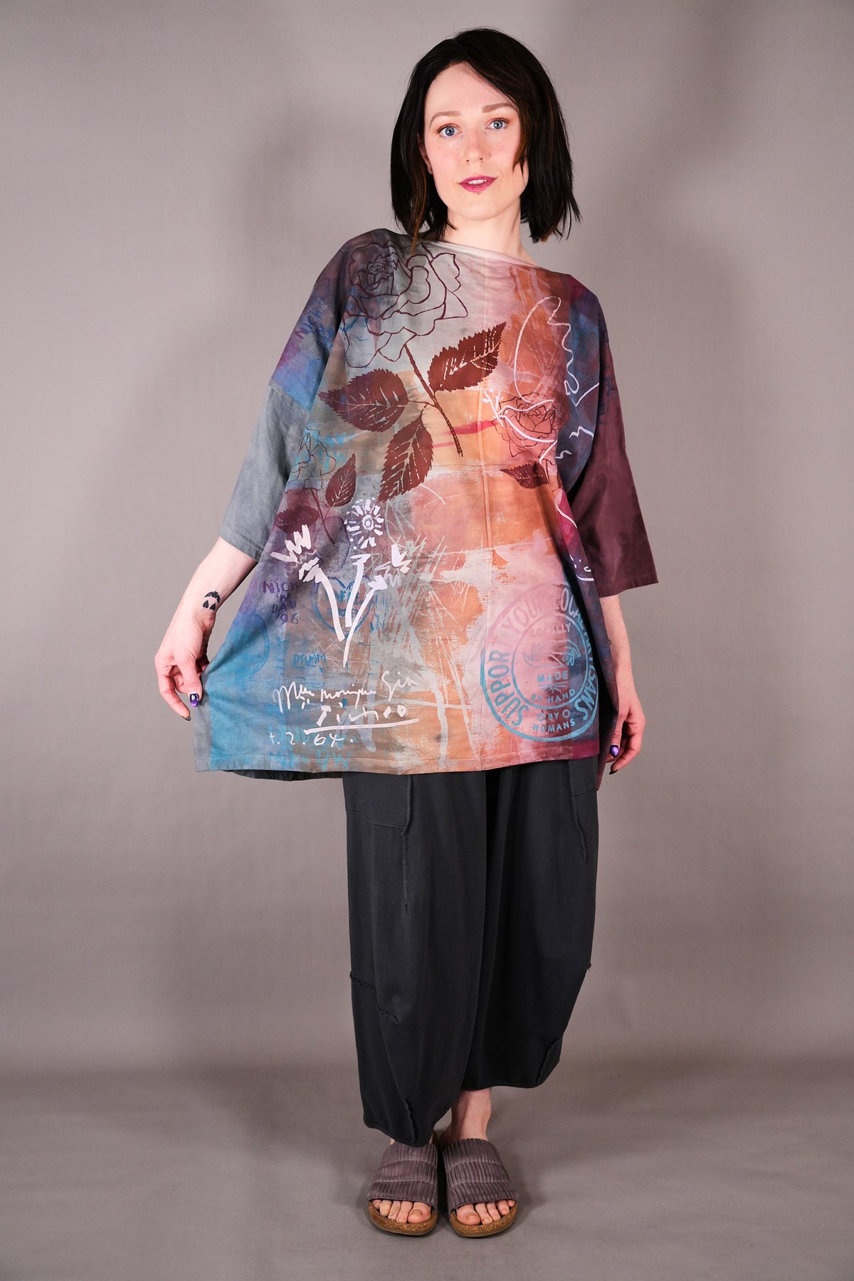 1236 HD Line Tunic Sage Mauve Graffiti Dove