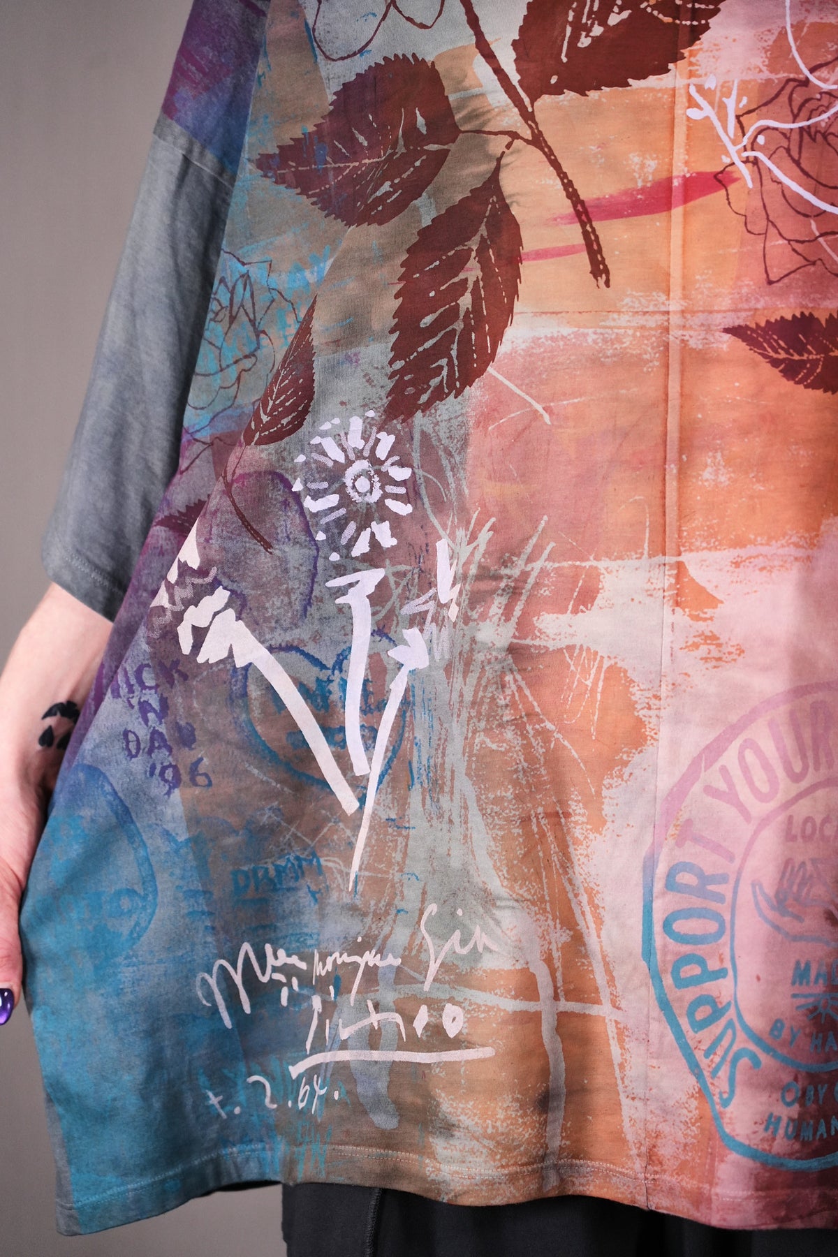 1236 HD Line Tunic Sage Mauve Graffiti Dove