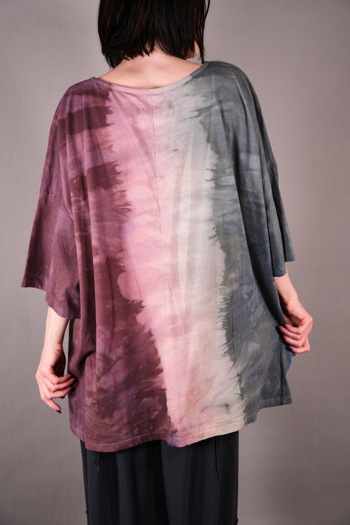 1236 HD Line Tunic Sage Mauve Graffiti Dove