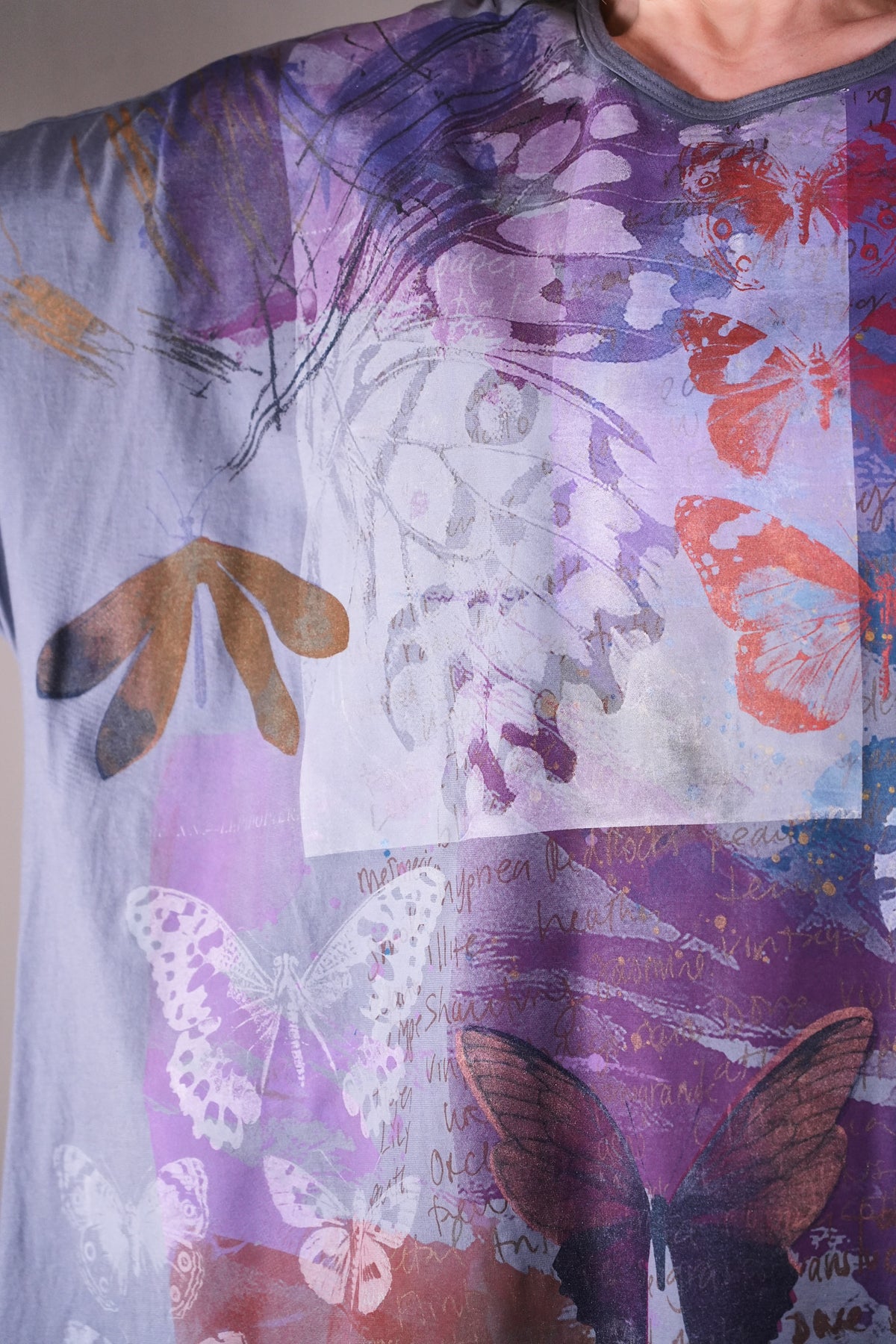1255 Art Tee Purpley Grey The Butterfly Effect