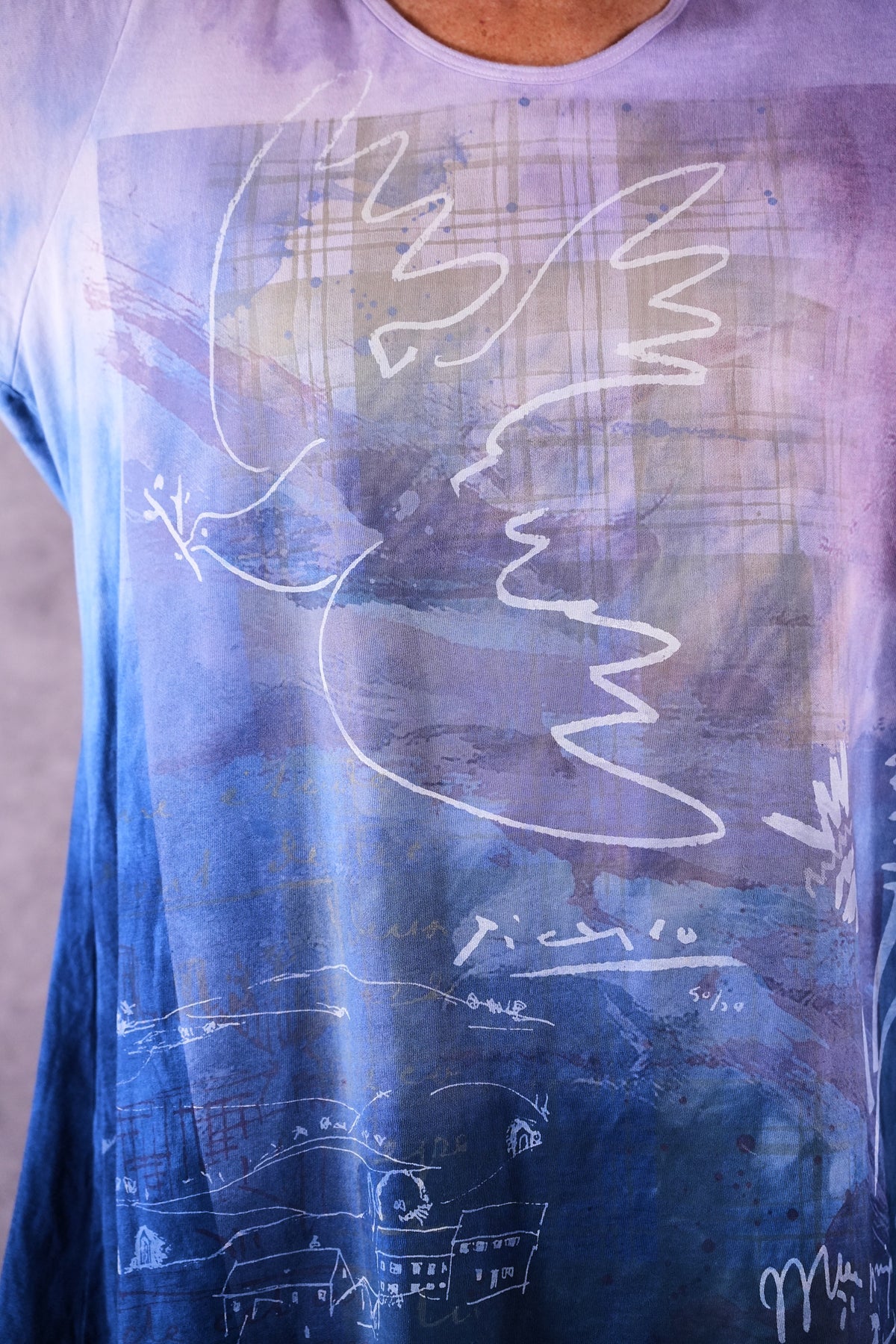 1613 HD Rilassante Tunic Lavender Indigo Peace Dove