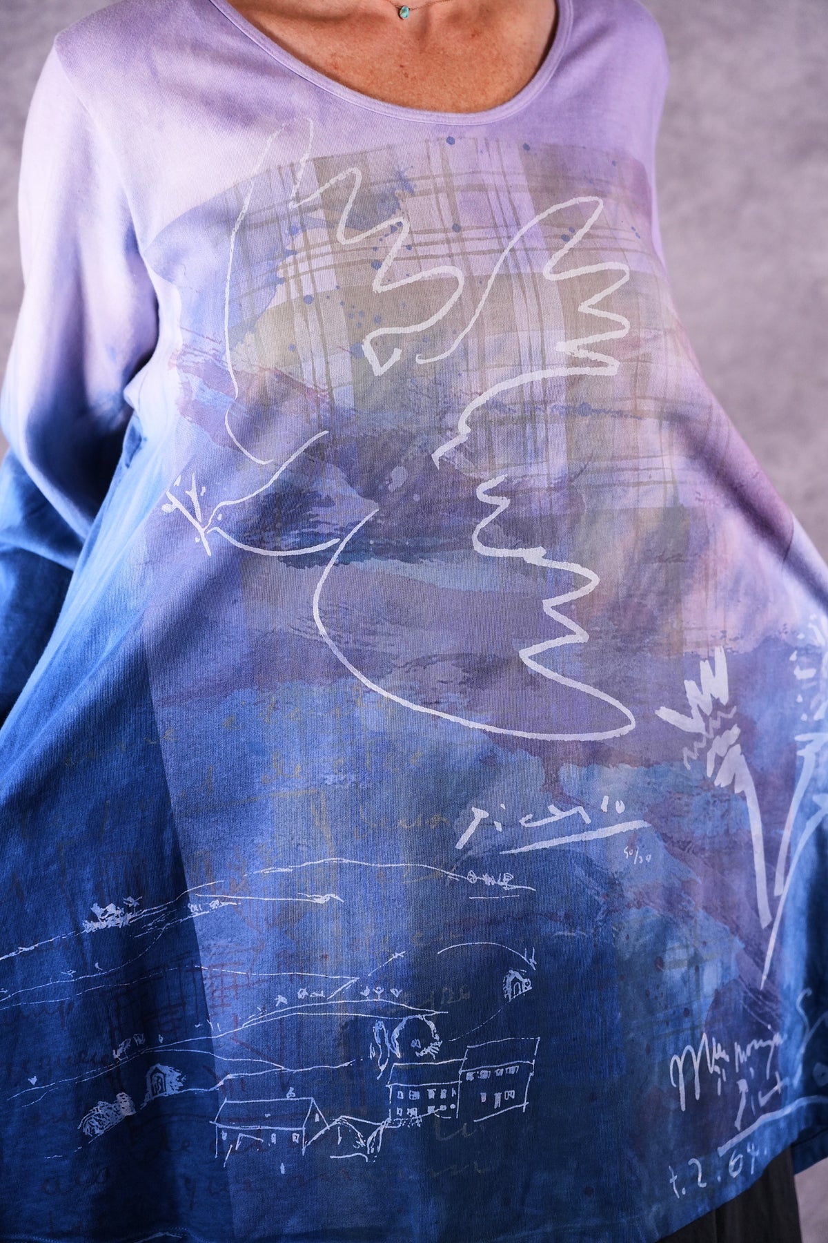 1613 HD Rilassante Tunic Lavender Indigo Peace Dove