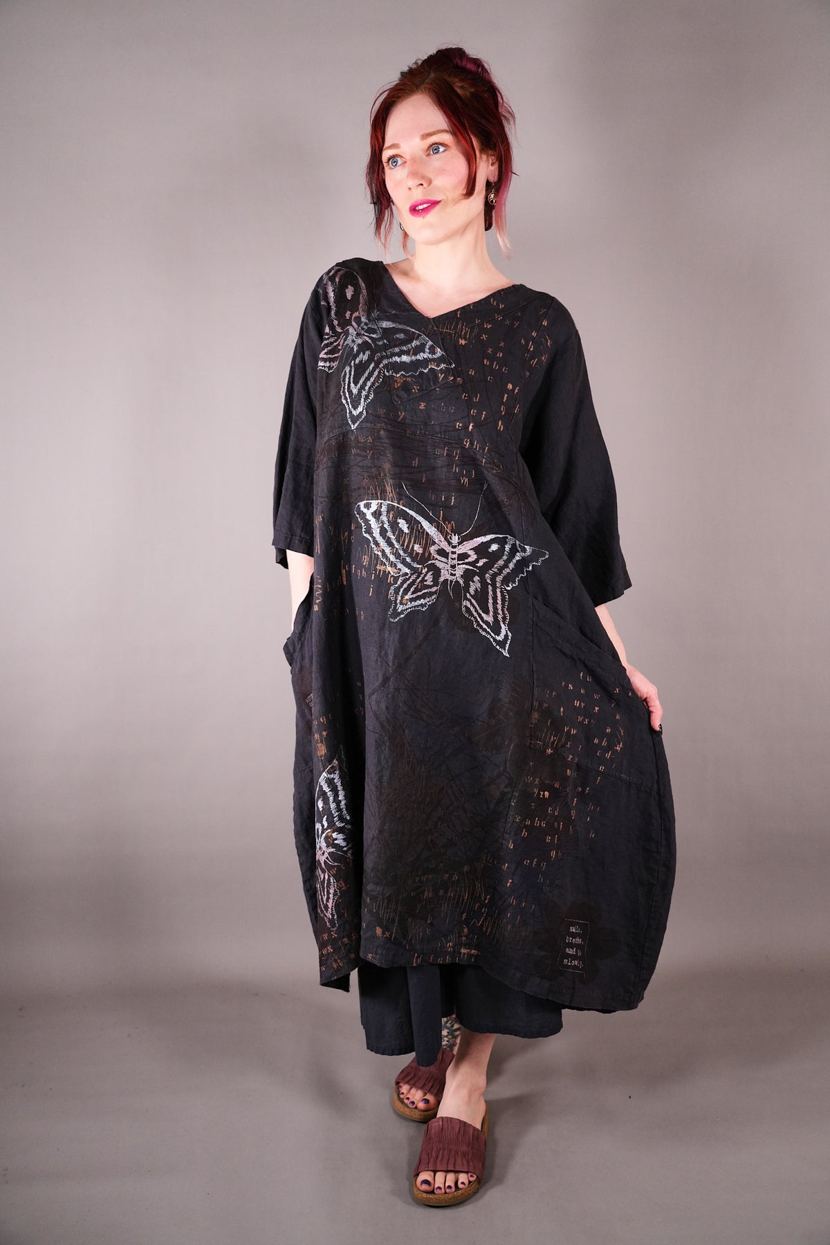 2133 Crossover Linen Tunic Black Sand Butterfly Alphabet