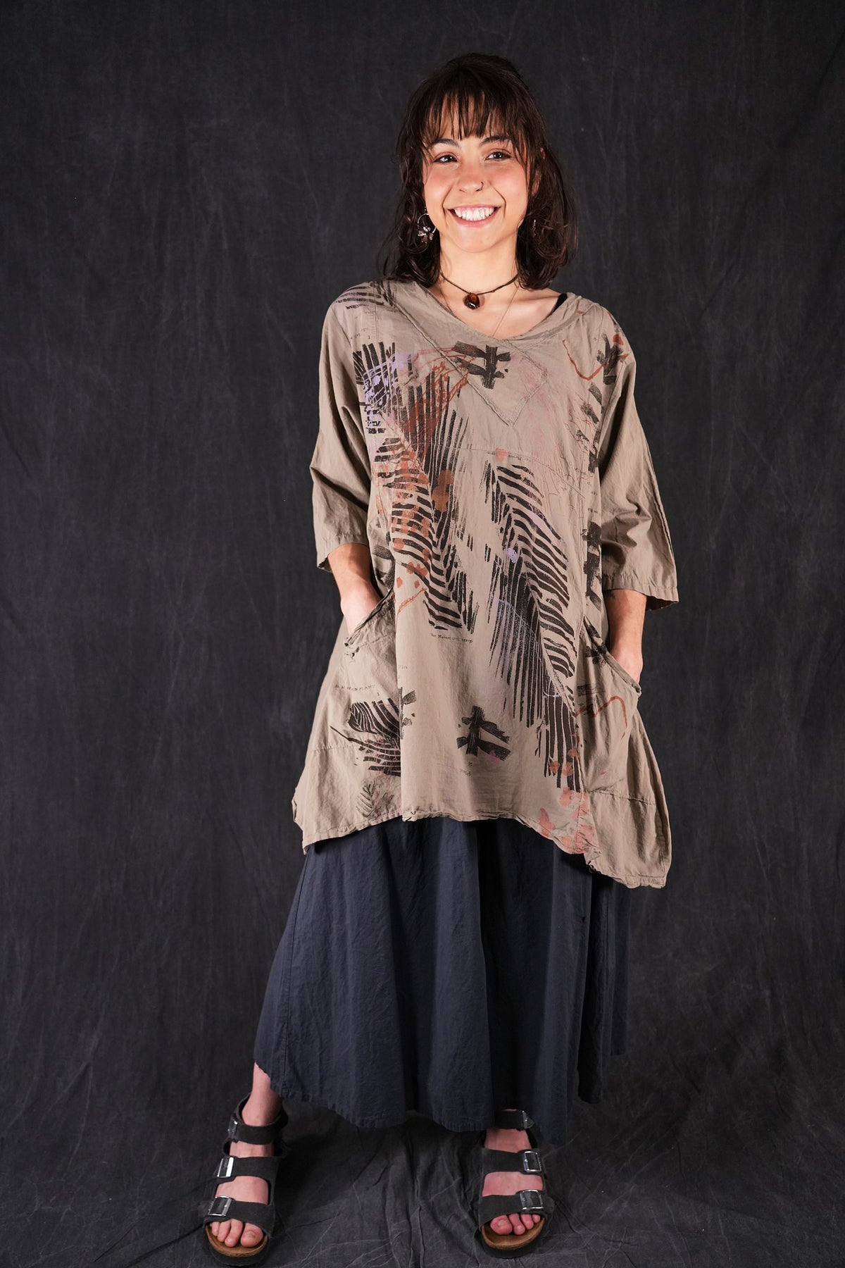 2133 Crossover Urchin Tunic Dovetail Leaf Wing-P
