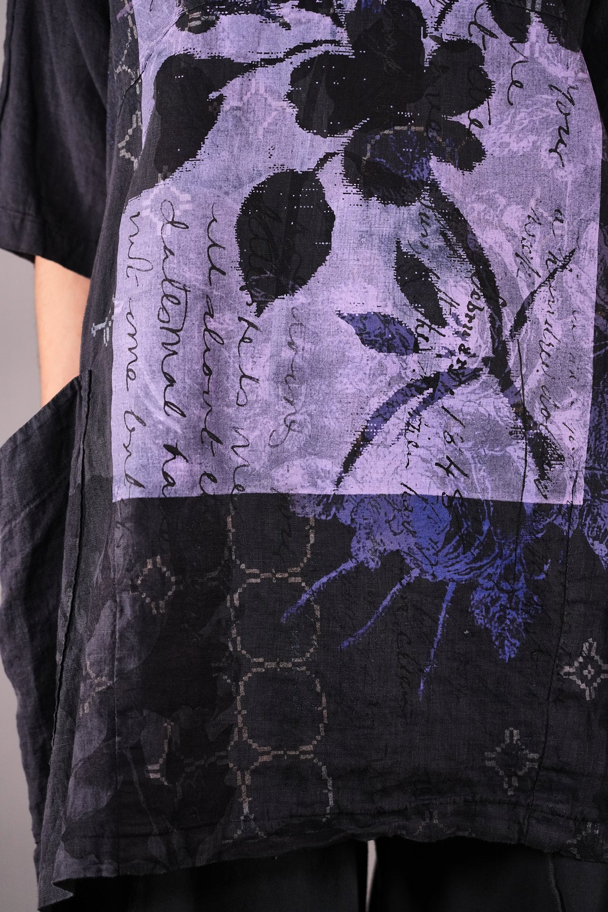 2270 Seaside Linen Tunic Black Sand Love Letter