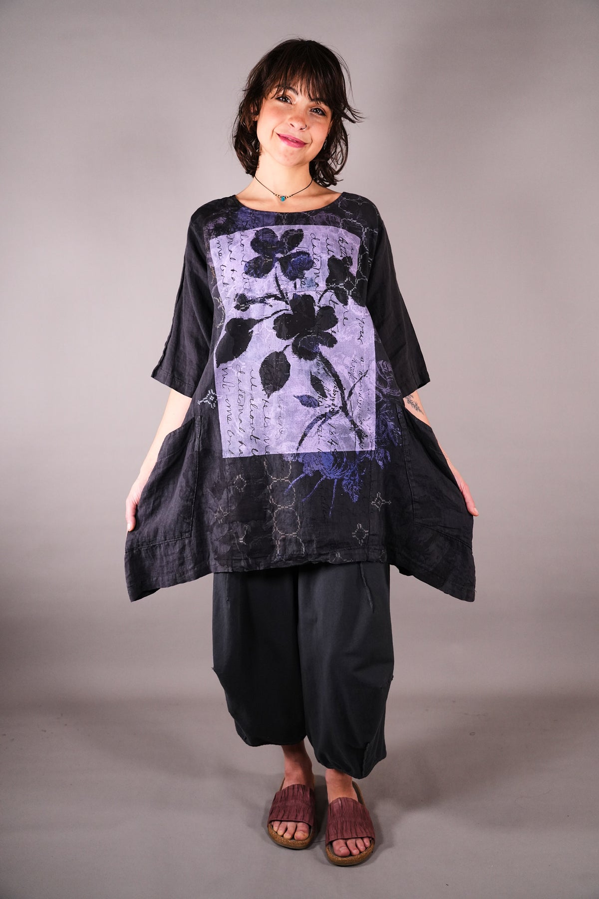 2270 Seaside Linen Tunic Black Sand Love Letter