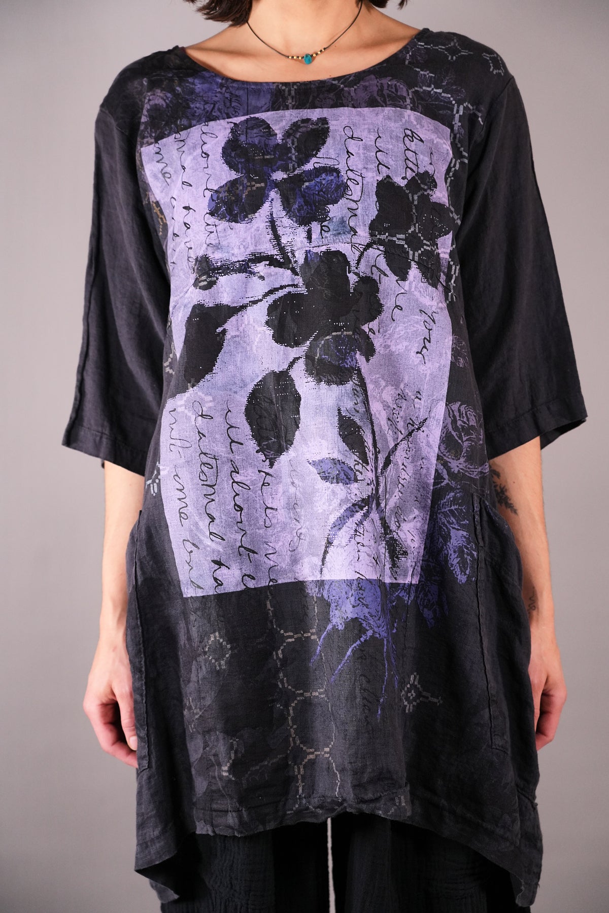 2270 Seaside Linen Tunic Black Sand Love Letter