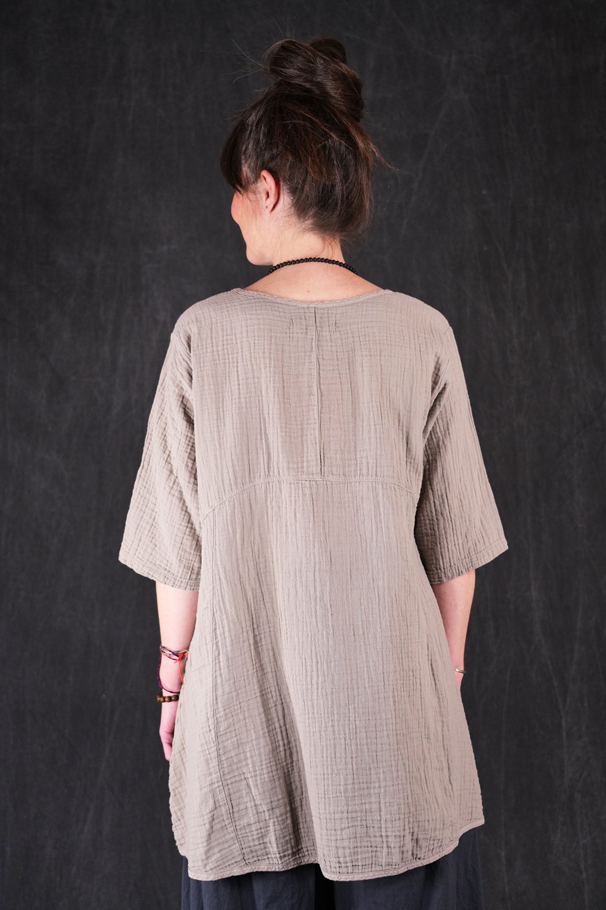 2315 Gauze Zen Tunic Pebble Scotland Garden