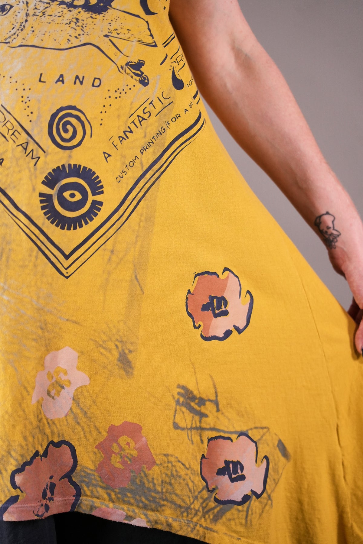2375 Tunic Tank Dandelion Summer Roadtrip