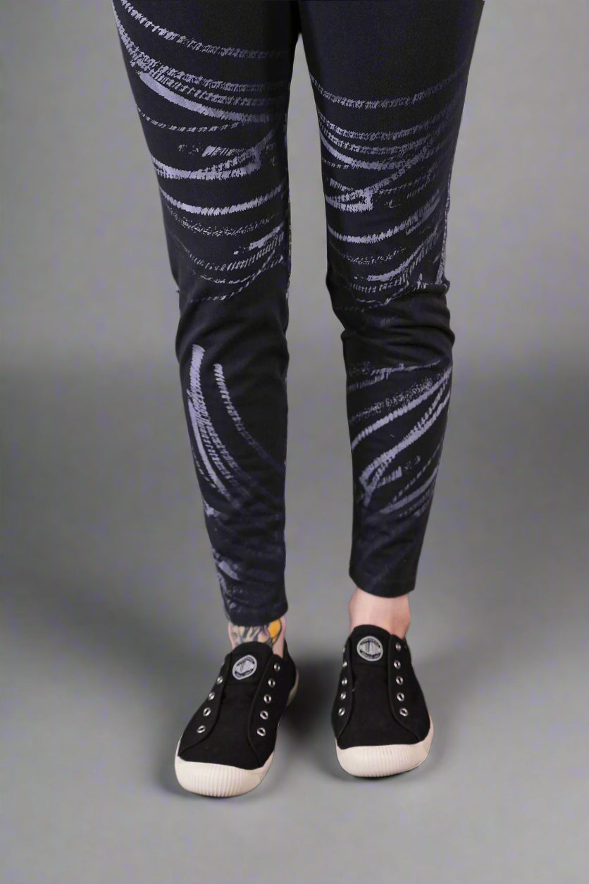 3136-2 Handprinted Leggings Black Sand Electricity-P