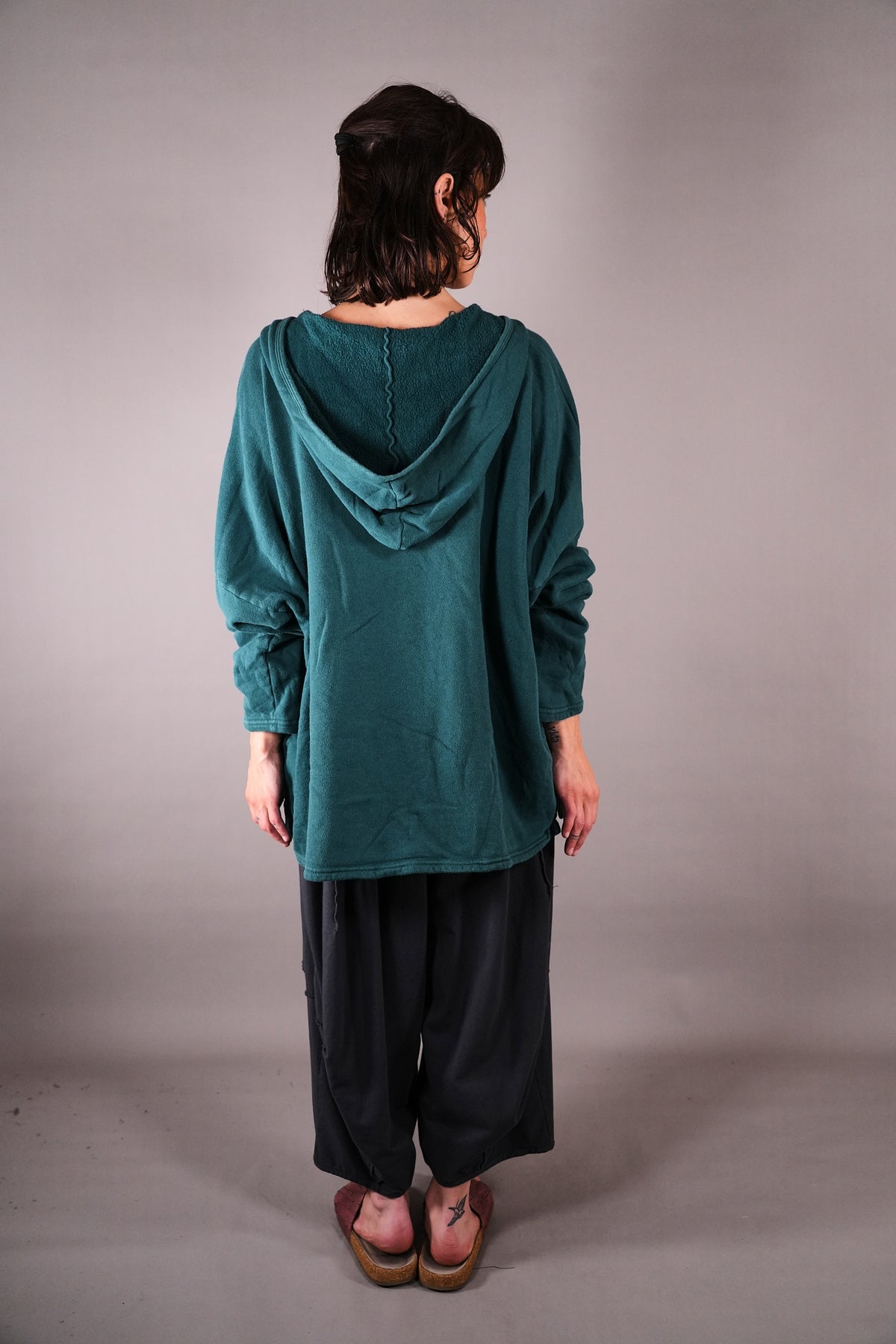 5273 Sketchbook Hoodie Emerald Farmers Market