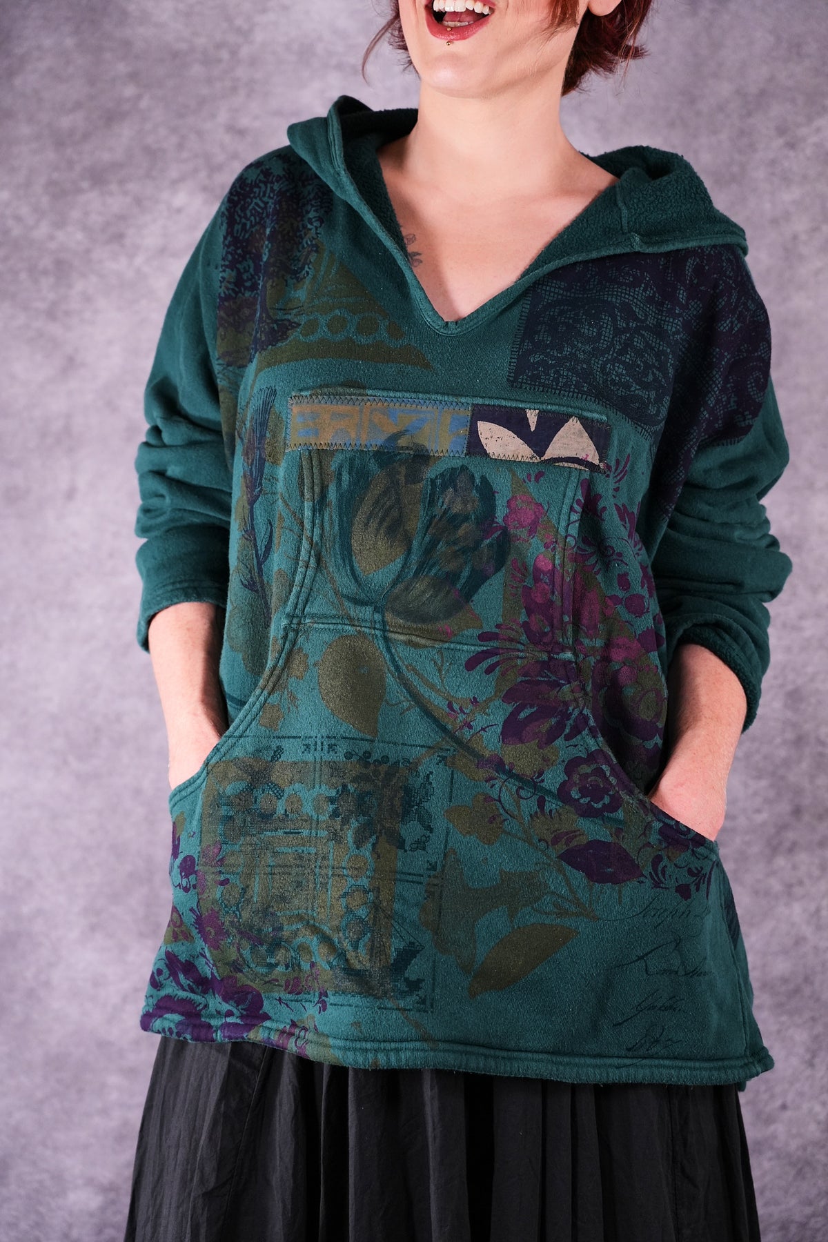 5273 Sketchbook Hoodie Emerald Farmers Market