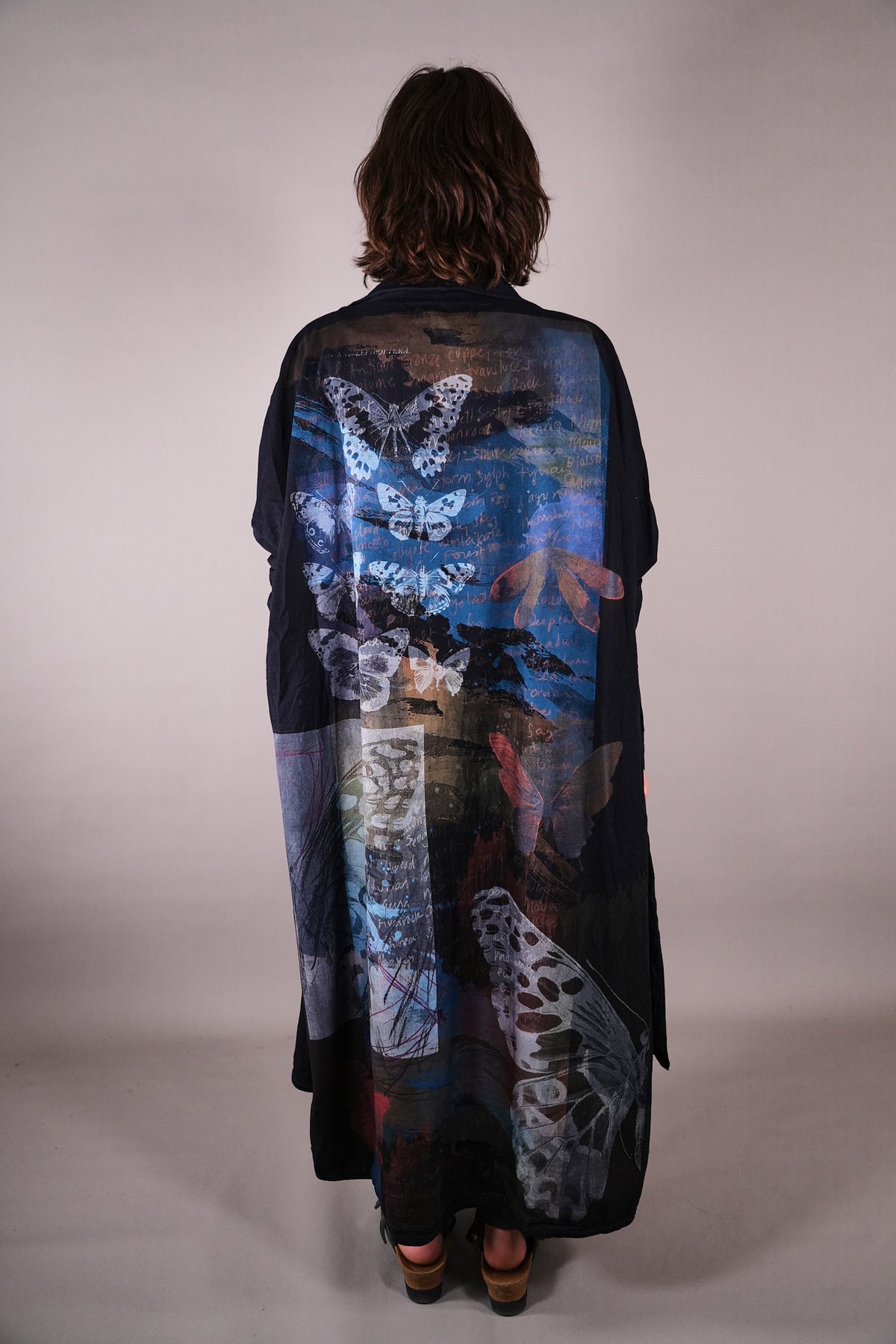5276 Long Kimono Blue Black The Butterfly Effect