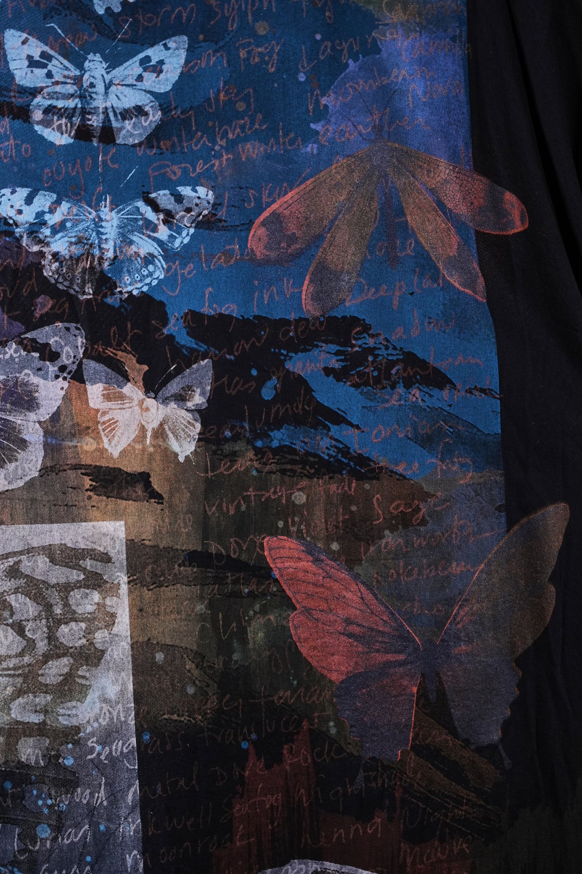 5276 Long Kimono Blue Black The Butterfly Effect
