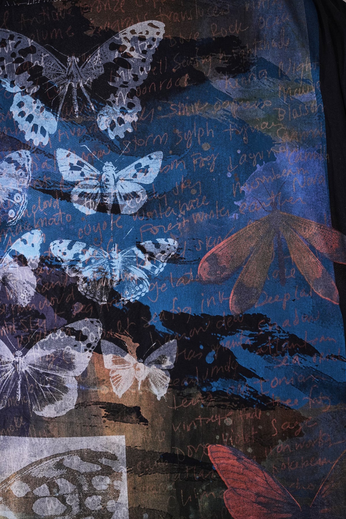 5276 Long Kimono Blue Black The Butterfly Effect