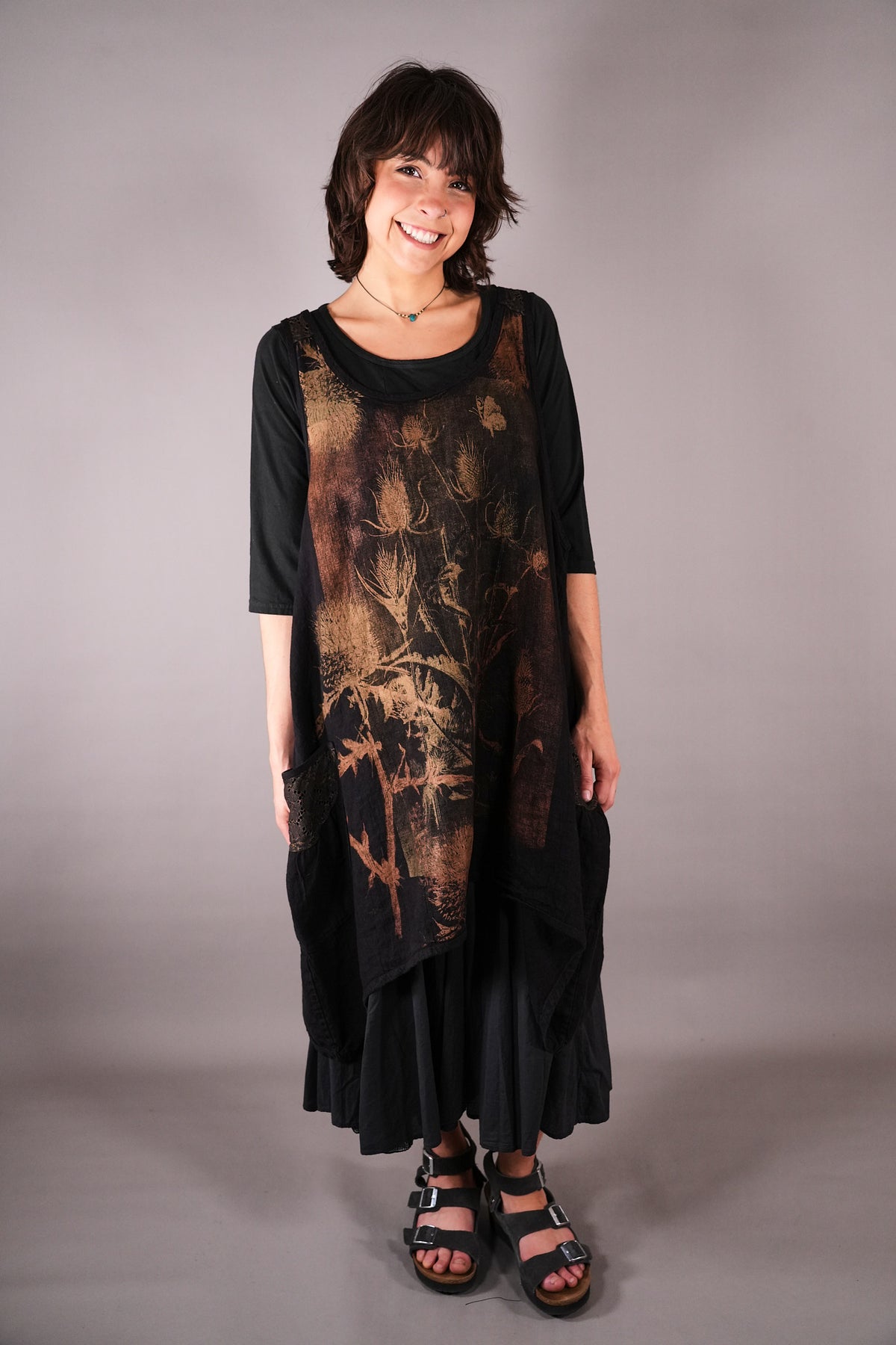 6182 Lace Pinafore Black Thistle Garden