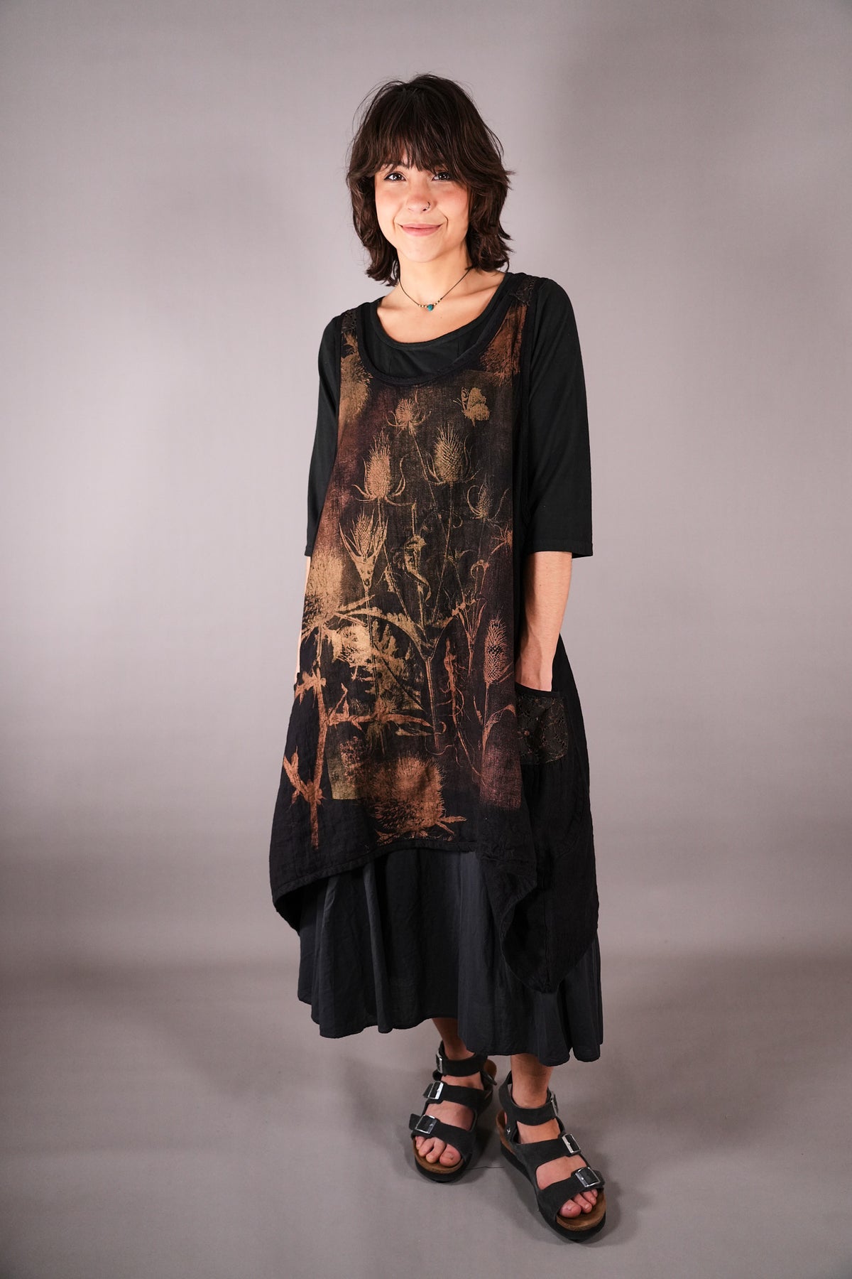 6182 Lace Pinafore Black Thistle Garden