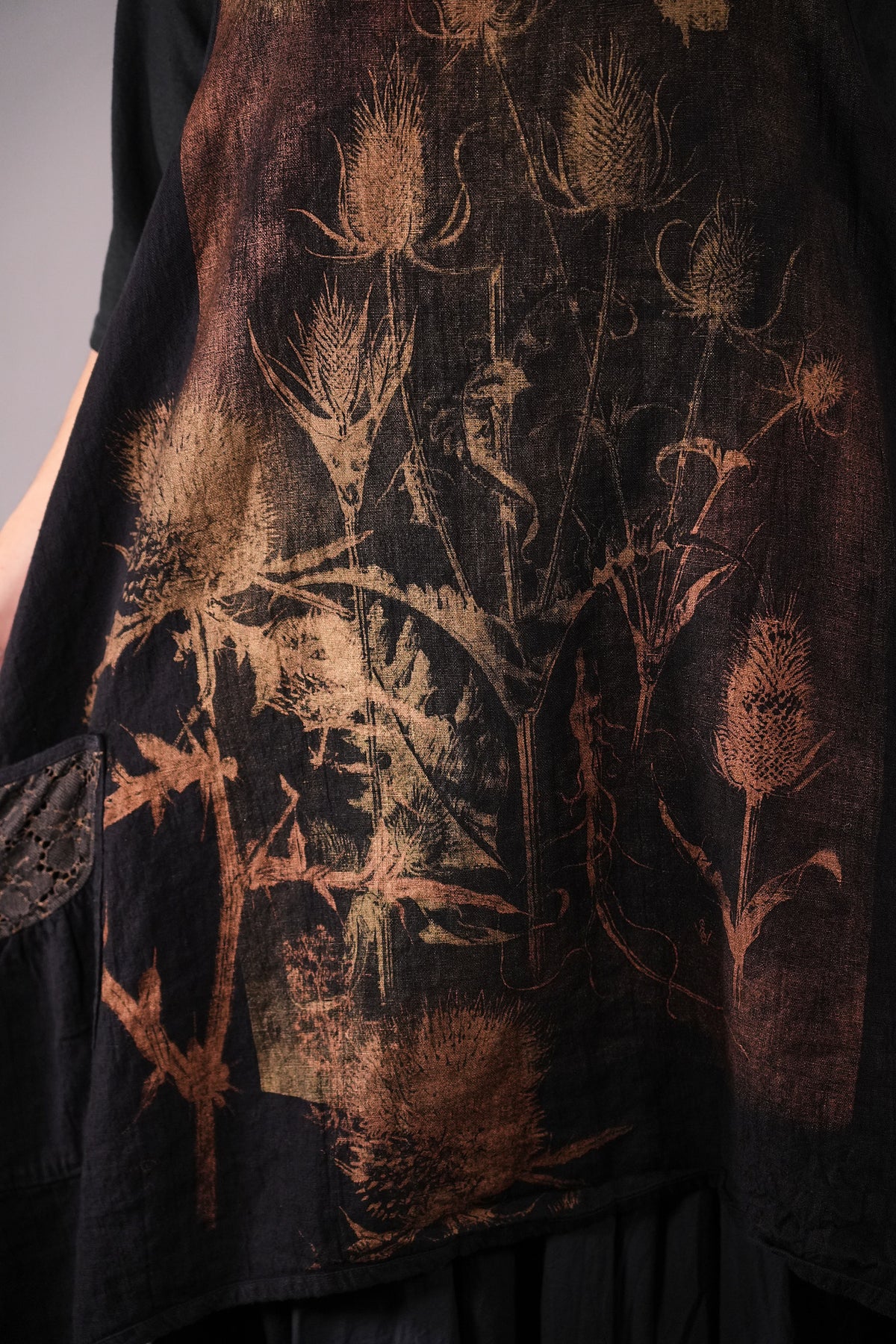 6182 Lace Pinafore Black Thistle Garden