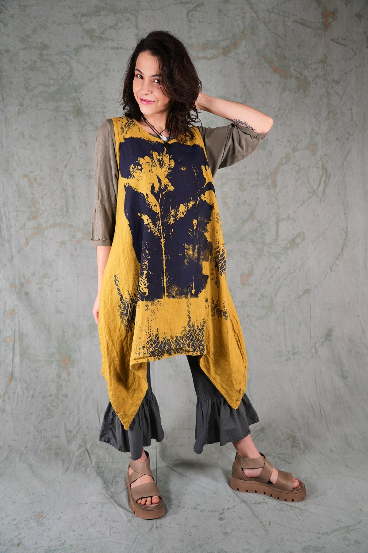 6182-2 Linen Pinafore Gold Flower-P