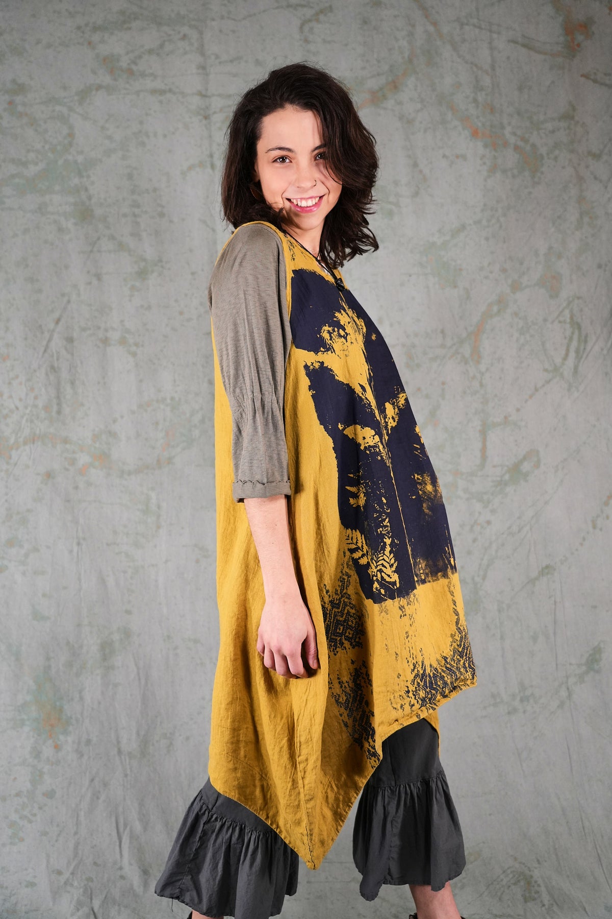 6182-2 Linen Pinafore Gold Flower-P