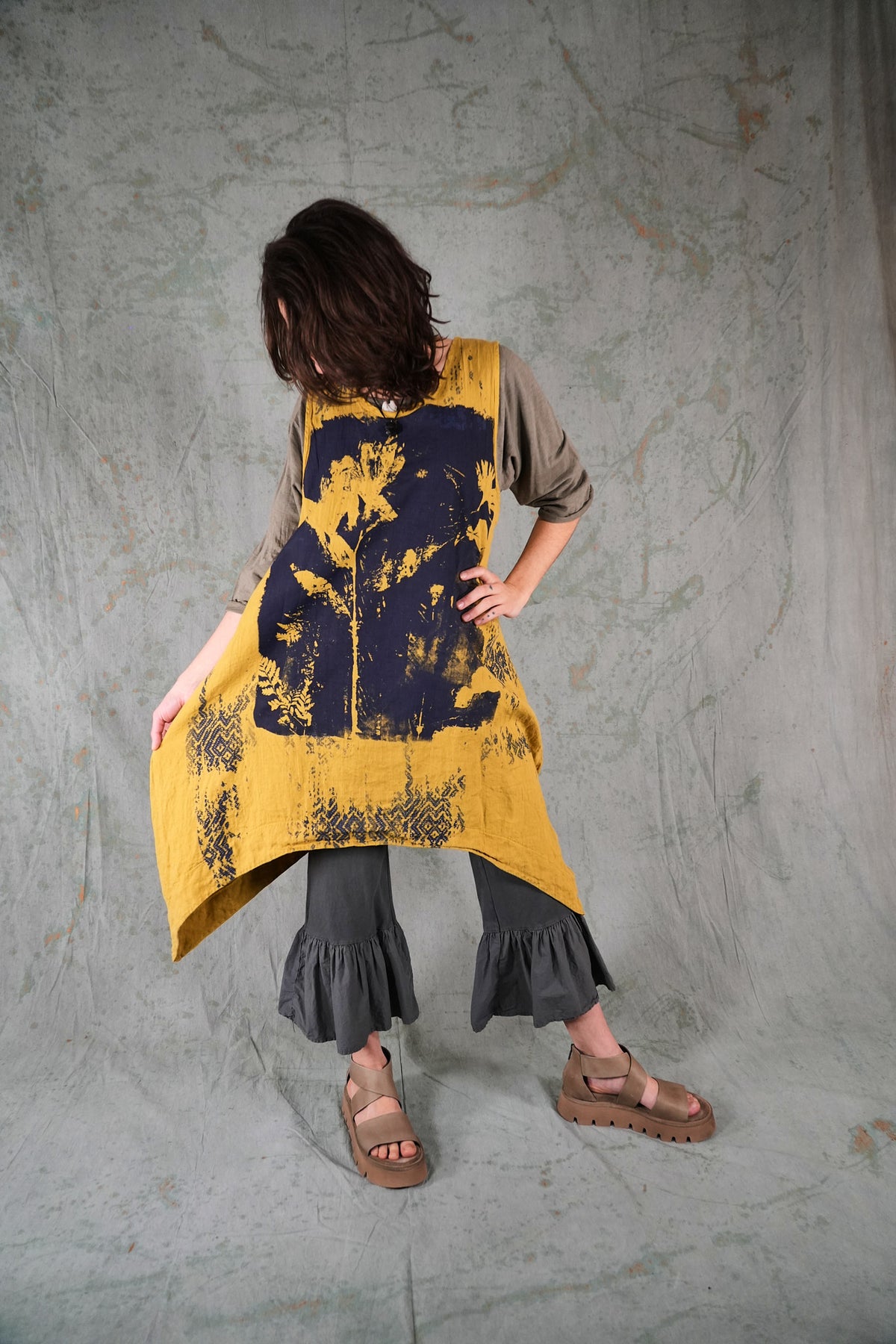 6182-2 Linen Pinafore Gold Flower-P