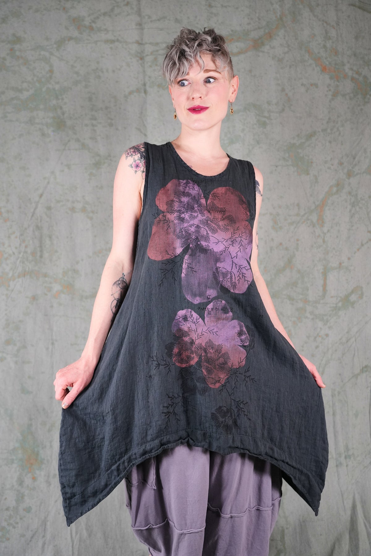 6182-2 Linen Pinafore Urban Floral-P