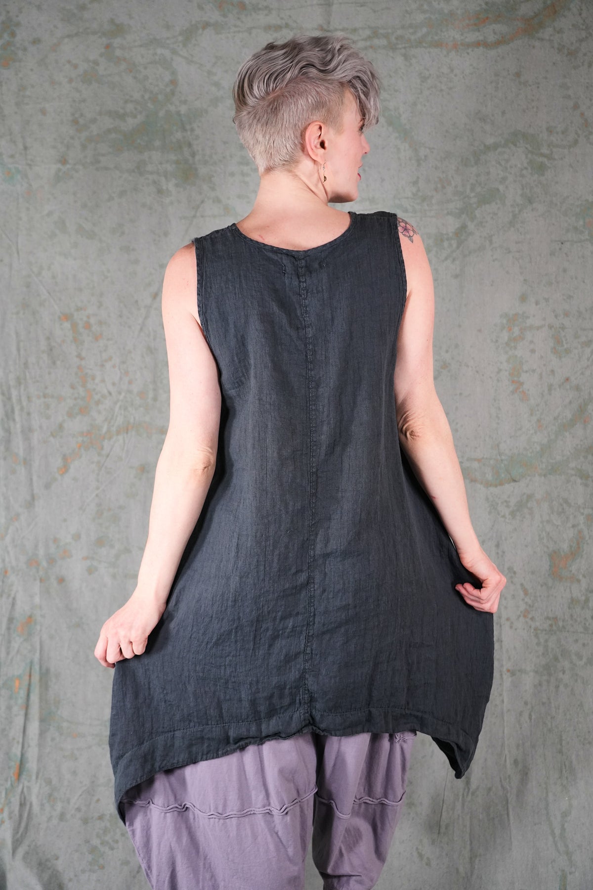 6182-2 Linen Pinafore Urban Floral-P