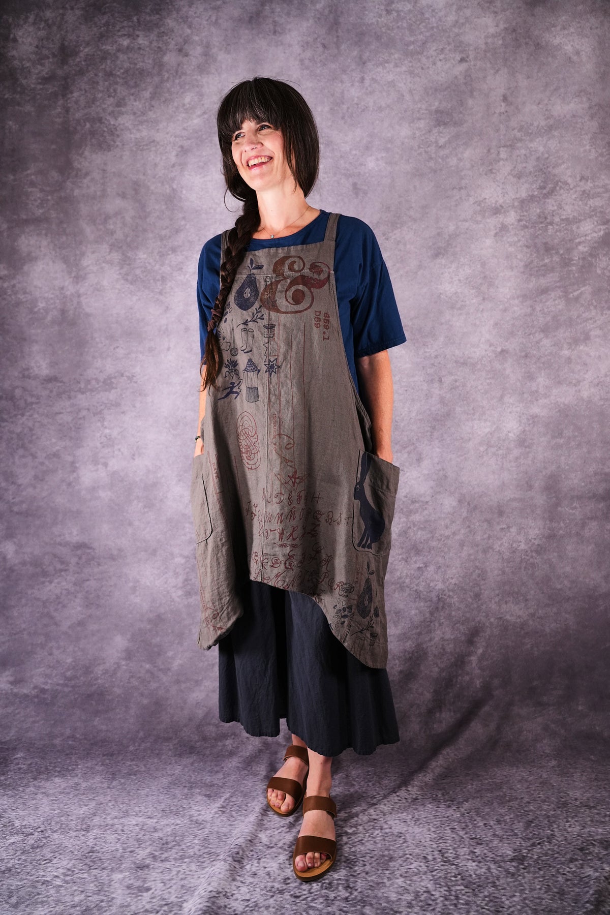 6202 Guild Apron Caper Plant a Garden