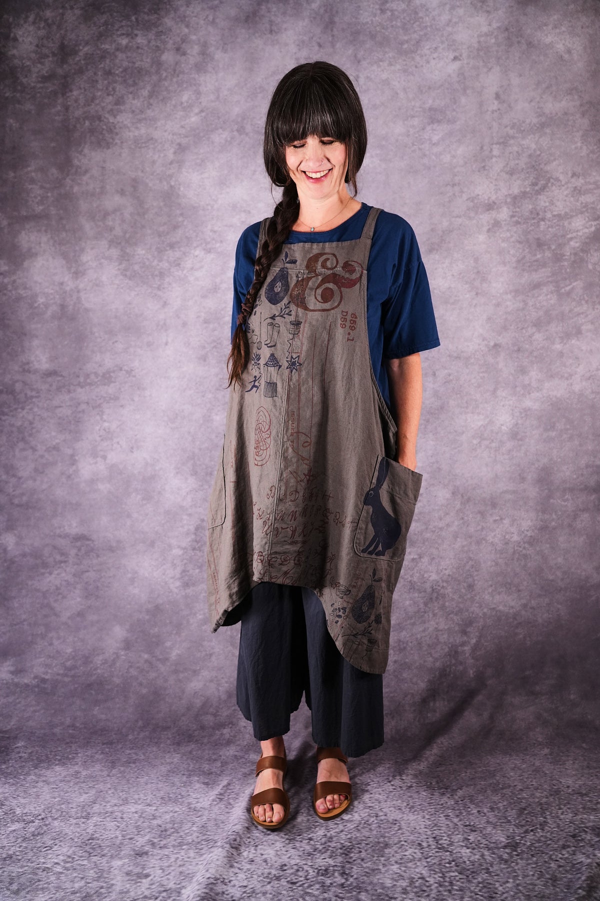 6202 Guild Apron Caper Plant a Garden