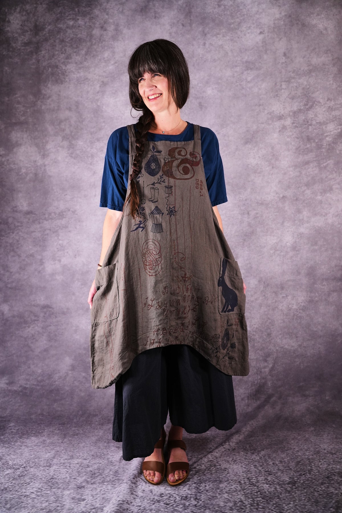 6202 Guild Apron Caper Plant a Garden