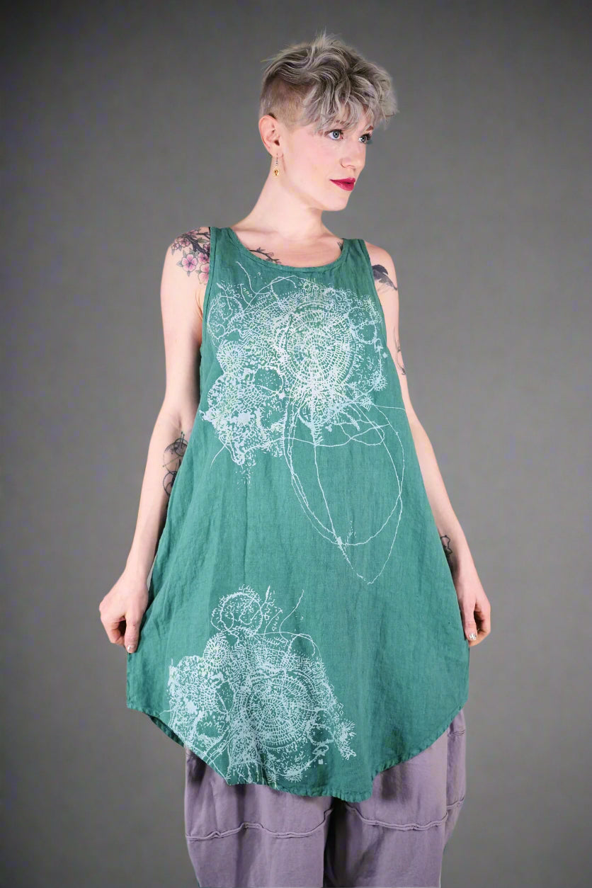 6220 Linen Scoop Hem Midlayer Jade Ornamental-P