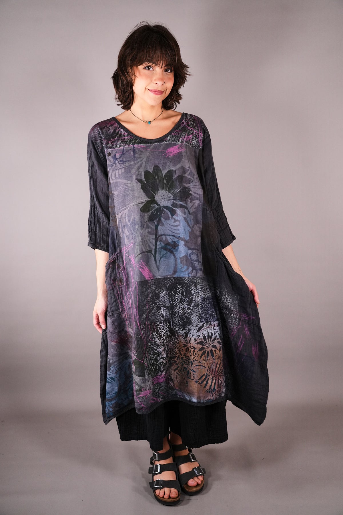 7114 Linen Wave Dress Ironworks Daisy Abstract