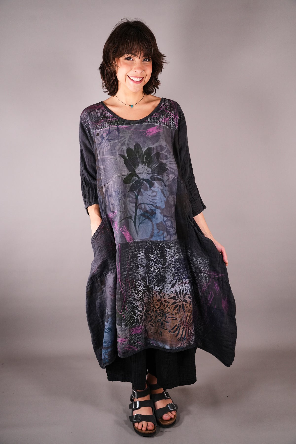 7114 Linen Wave Dress Ironworks Daisy Abstract