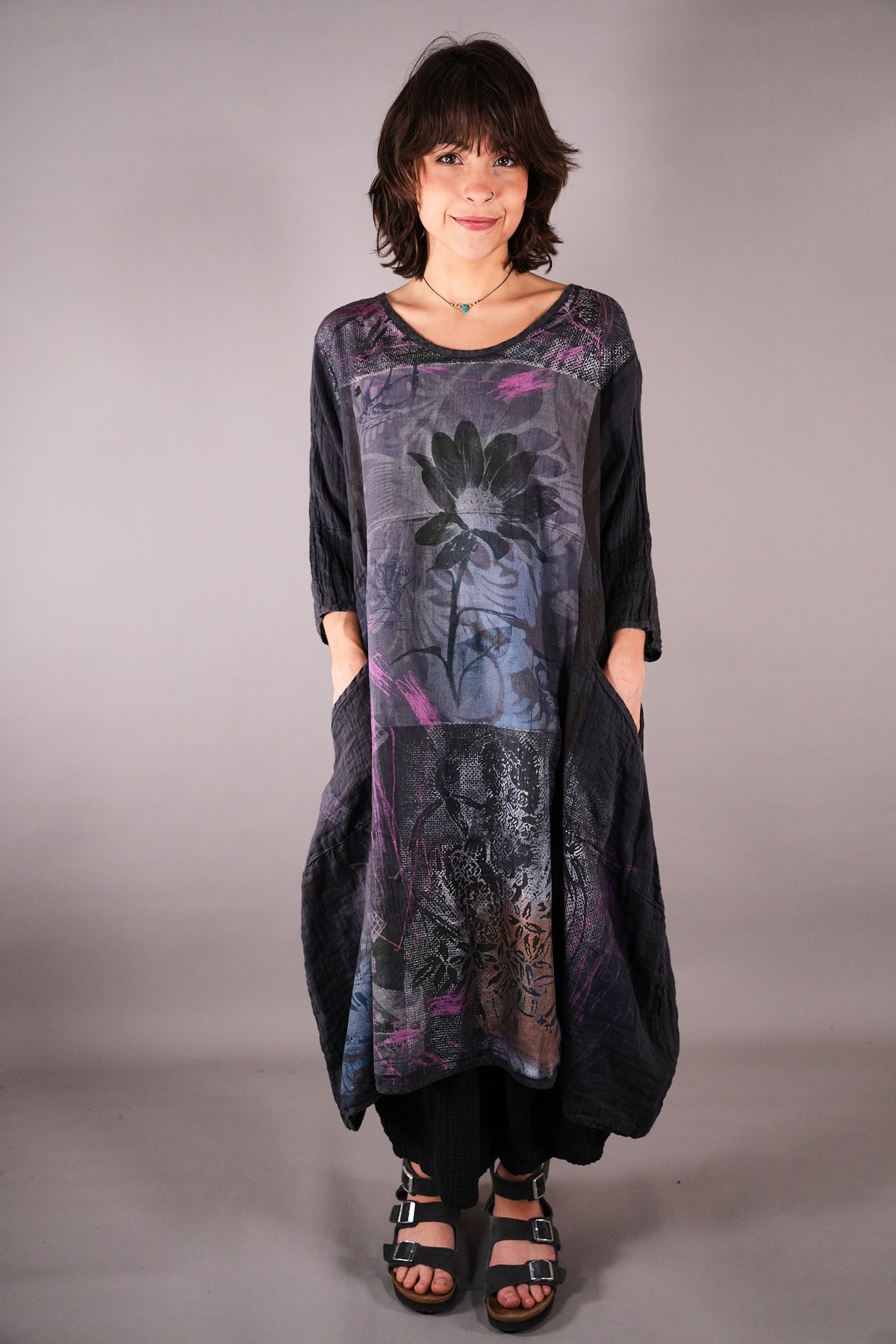 7114 Linen Wave Dress Ironworks Daisy Abstract