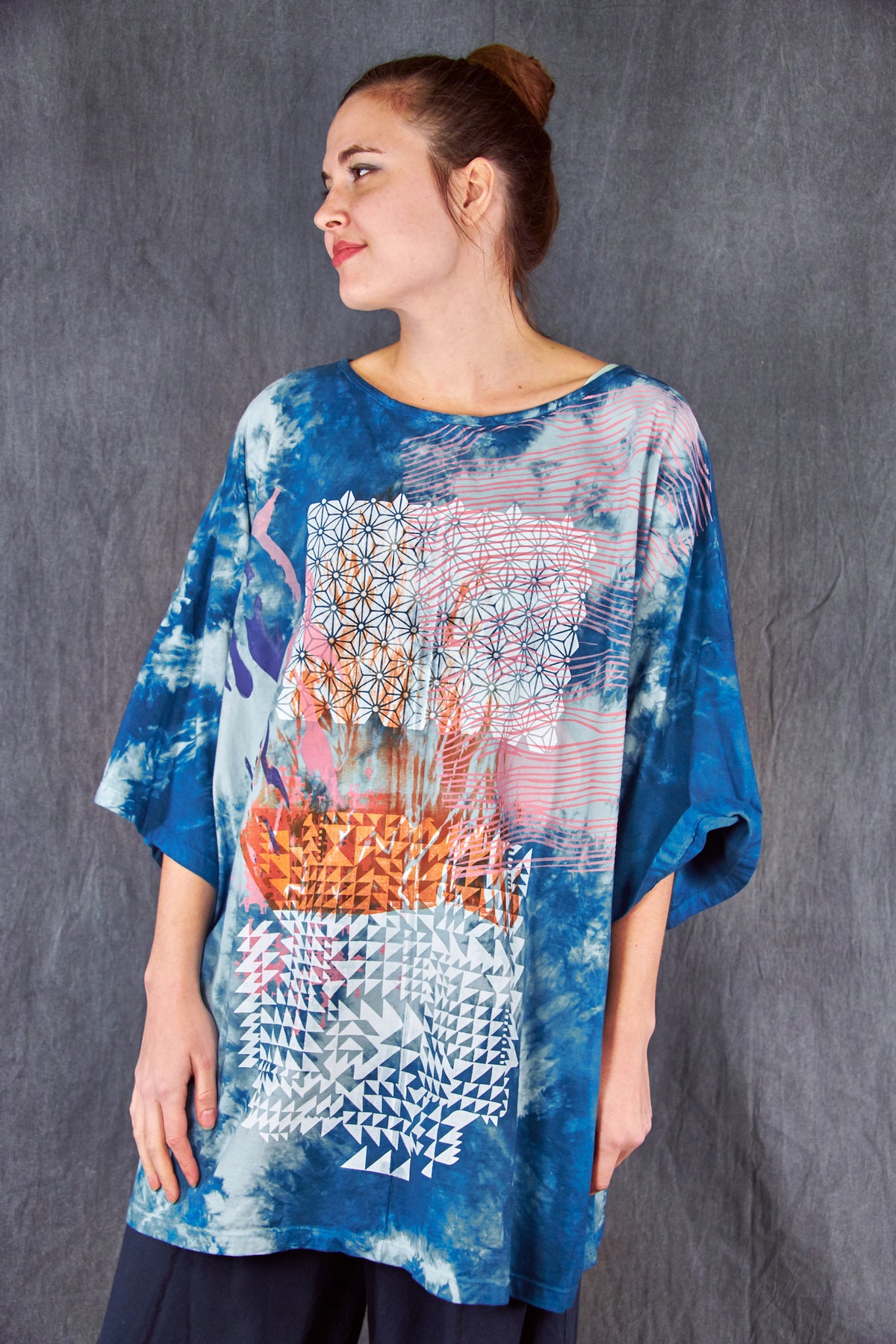 1236HD Line Tee-Modern Mountain Sky-32” L