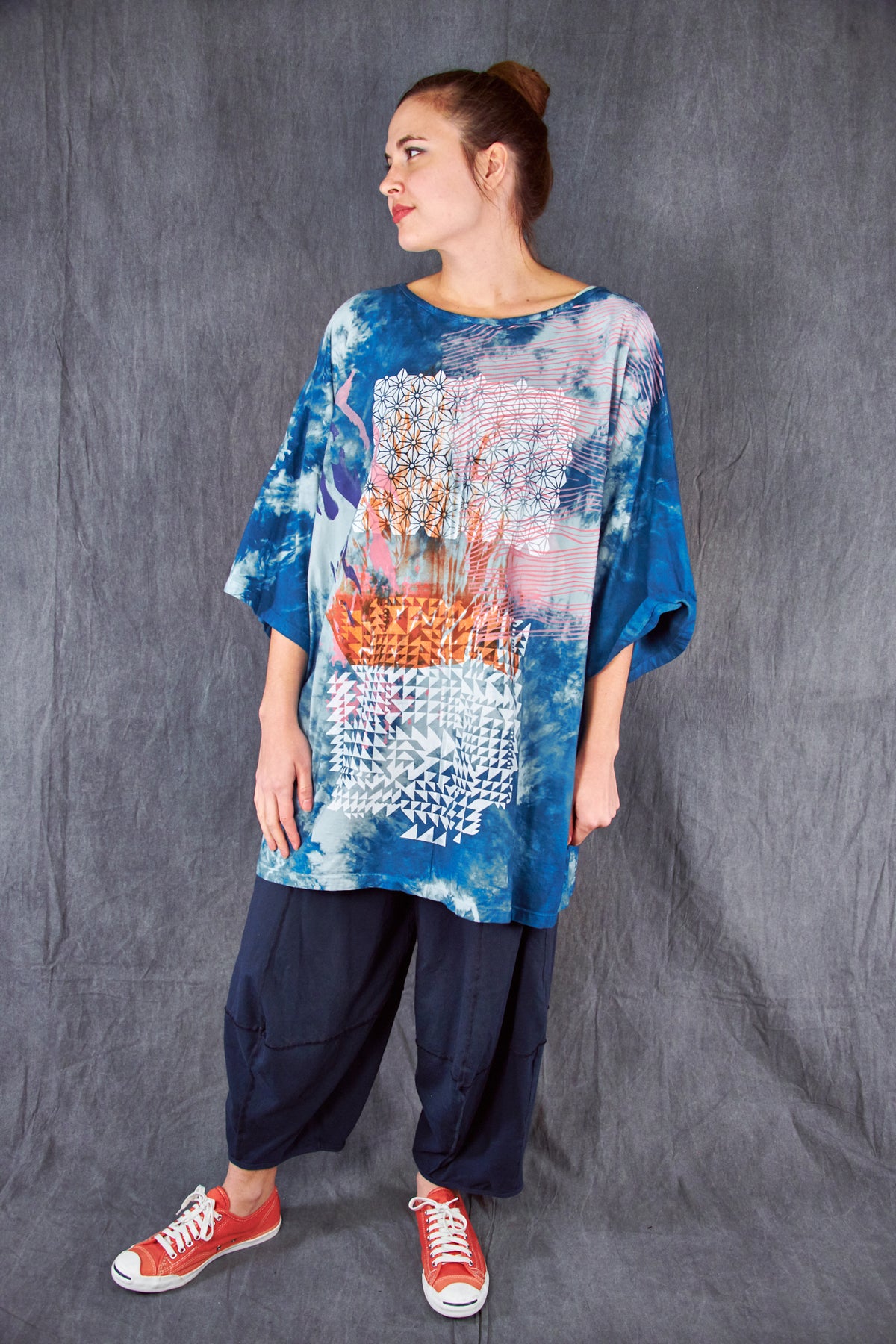 1236HD Line Tee-Modern Mountain Sky-32” L