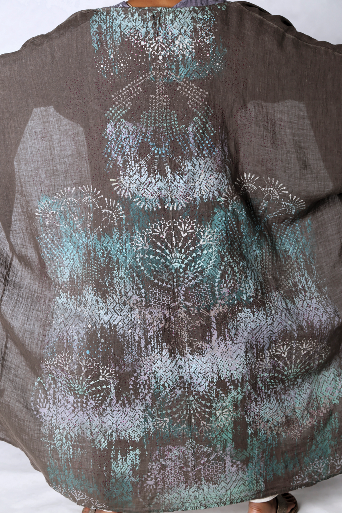 5267 Long Kimono Duster Bark Delicate Lace All Over Hand Print-P