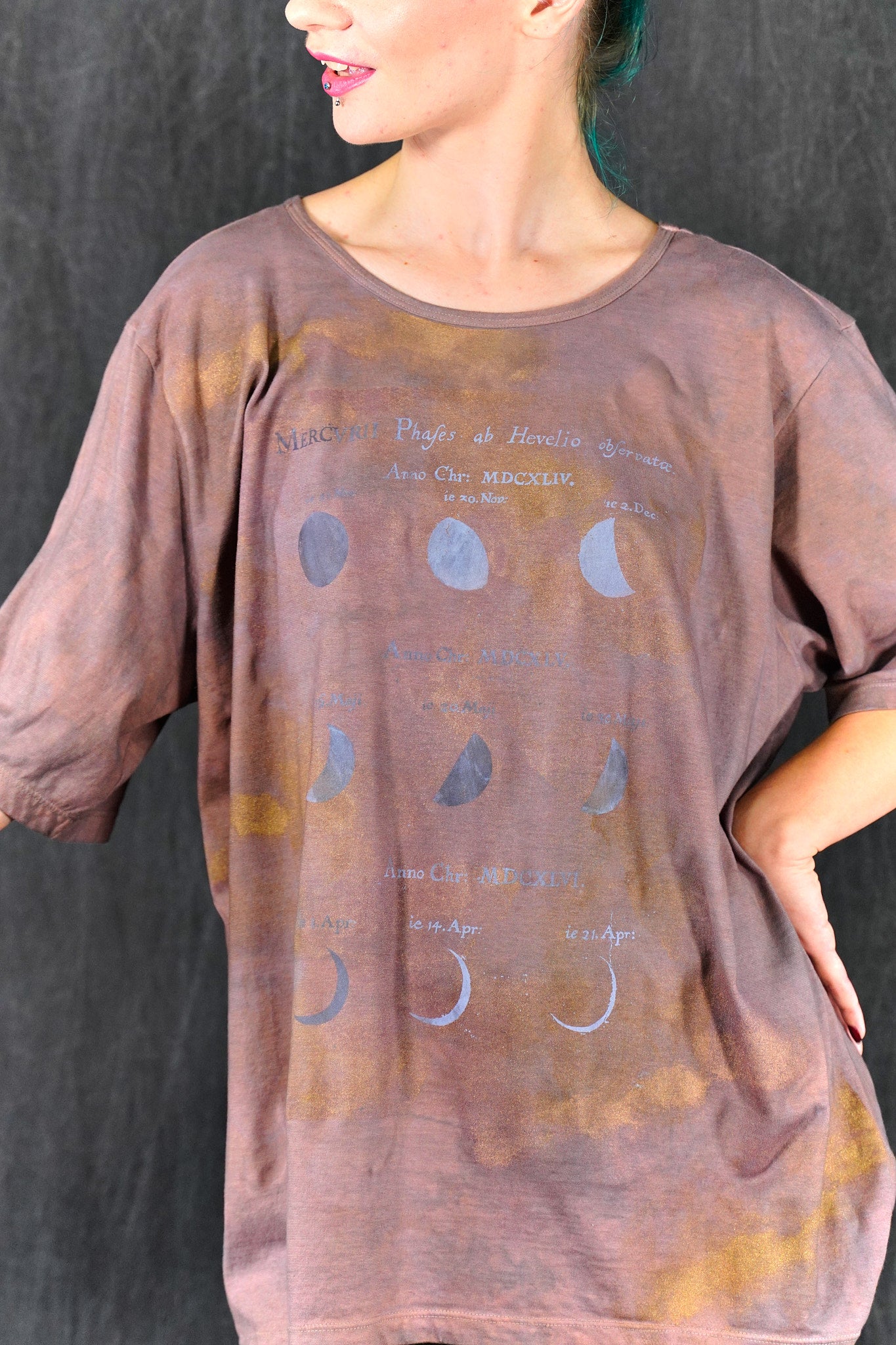 1171HD Fiona Tee Mocha Moon Phase
