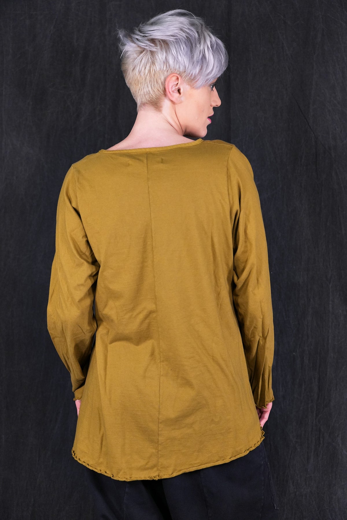 1190 L/S Cafe Tee Moss-unprinted