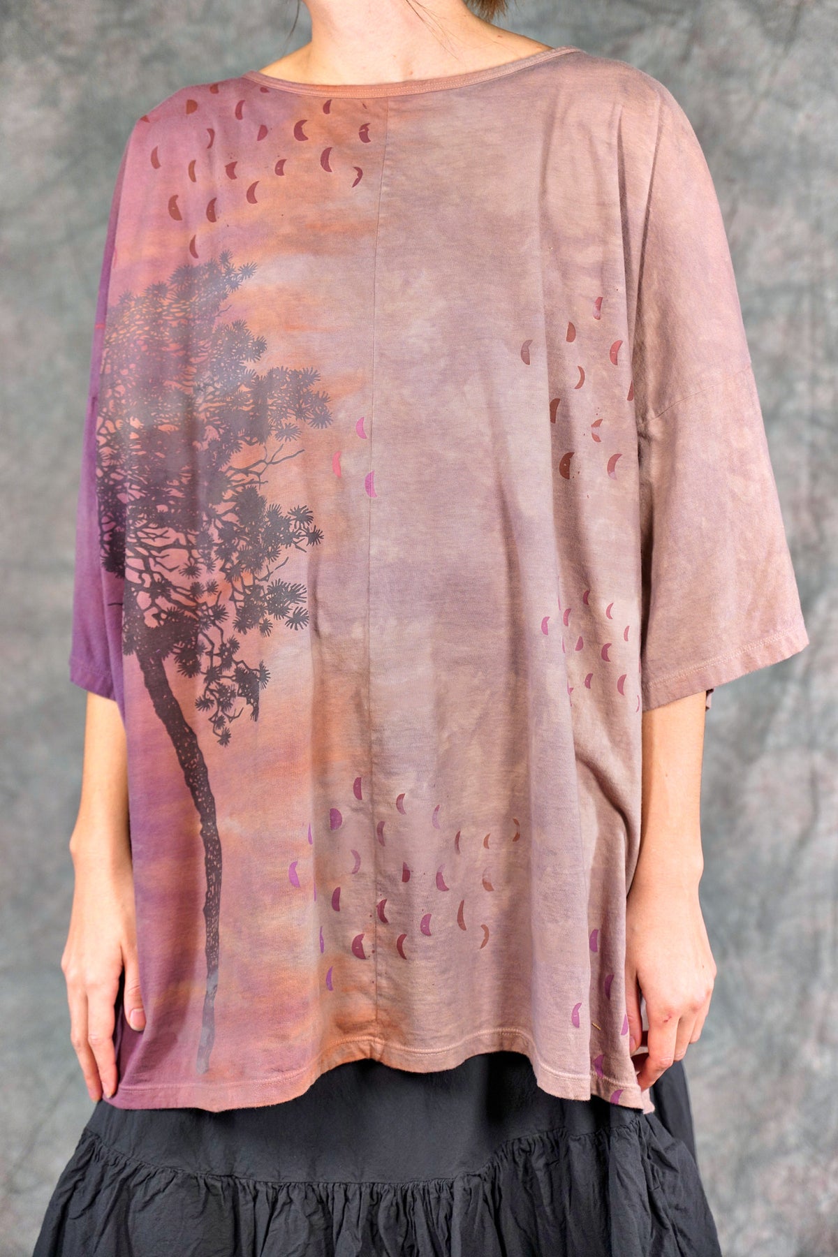 1236HD Line Tee Sienna Violet Song 31&quot;L