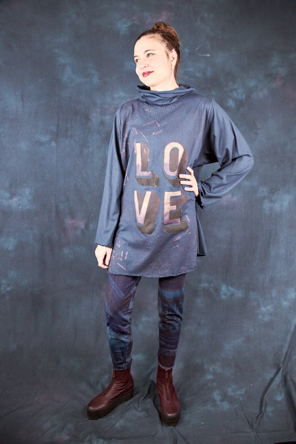 1572 Cowl Cafe Tee-Lux-P