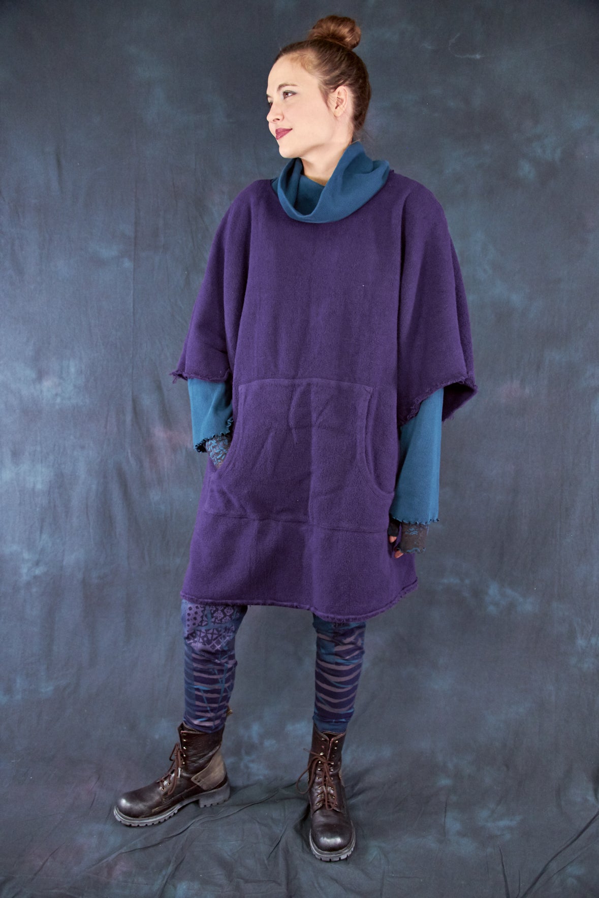 1589 Sherpa Poncho Purple-U