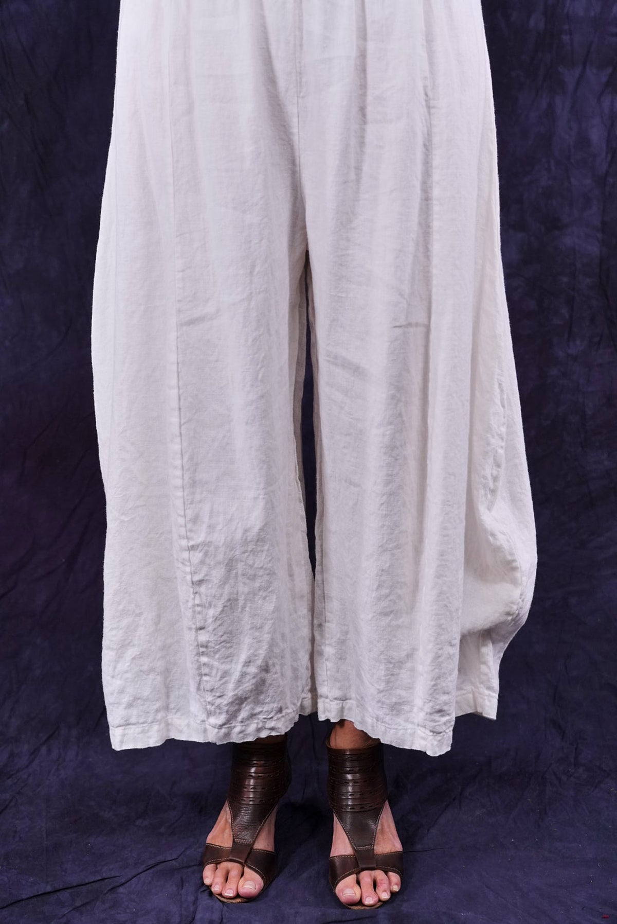 3296 Crop Linen Billow Pant White-U