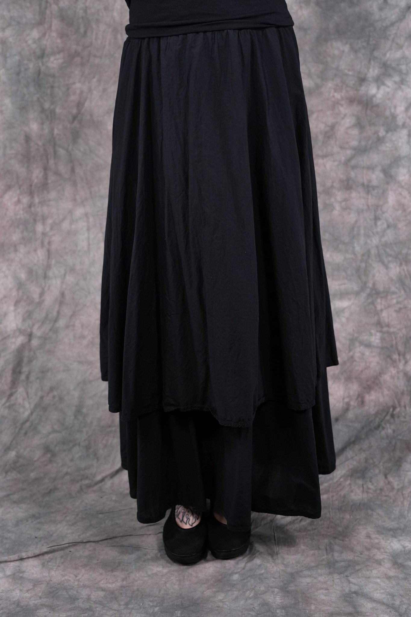 4186-2 Stardust Tier Skirt Raven Blue Fish Clothing