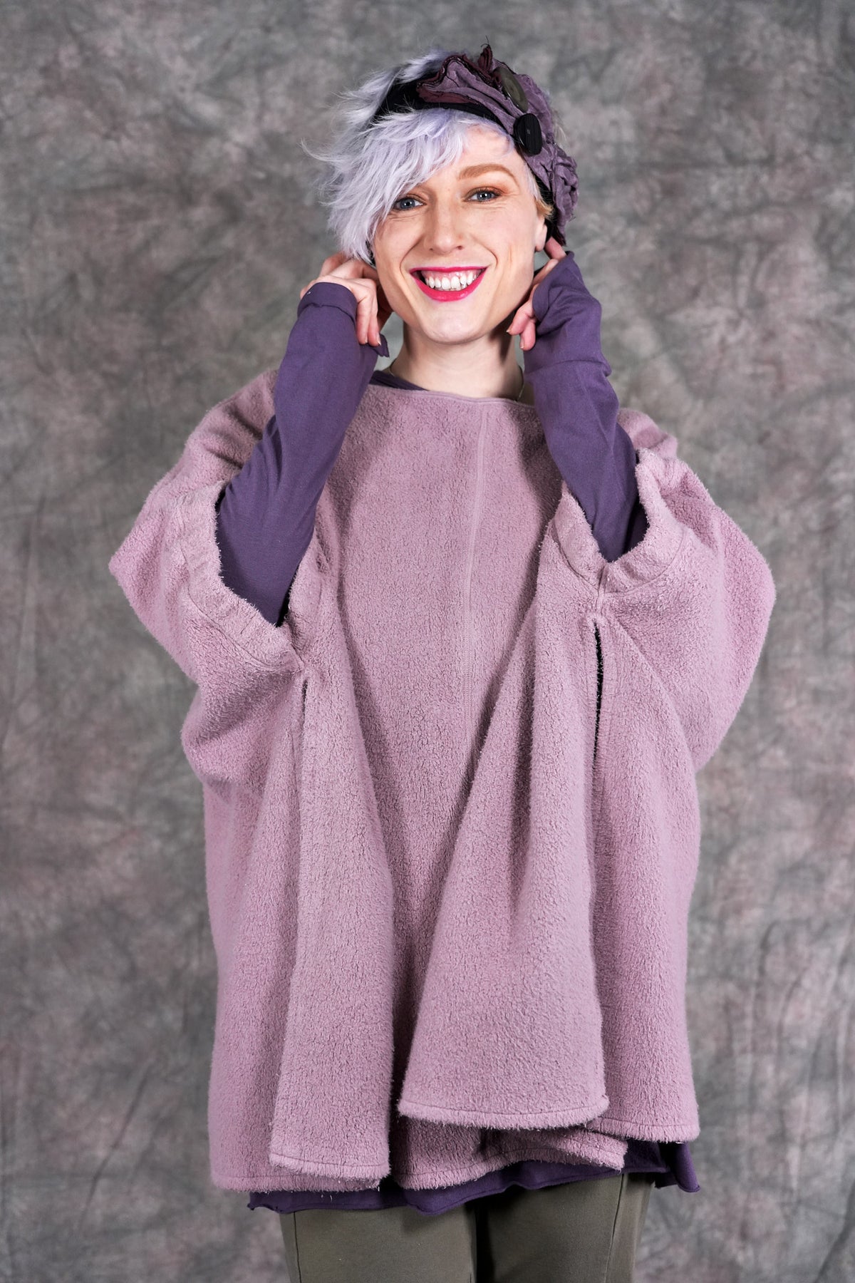 5304 Sherpa Poncho Wood Rose Patched