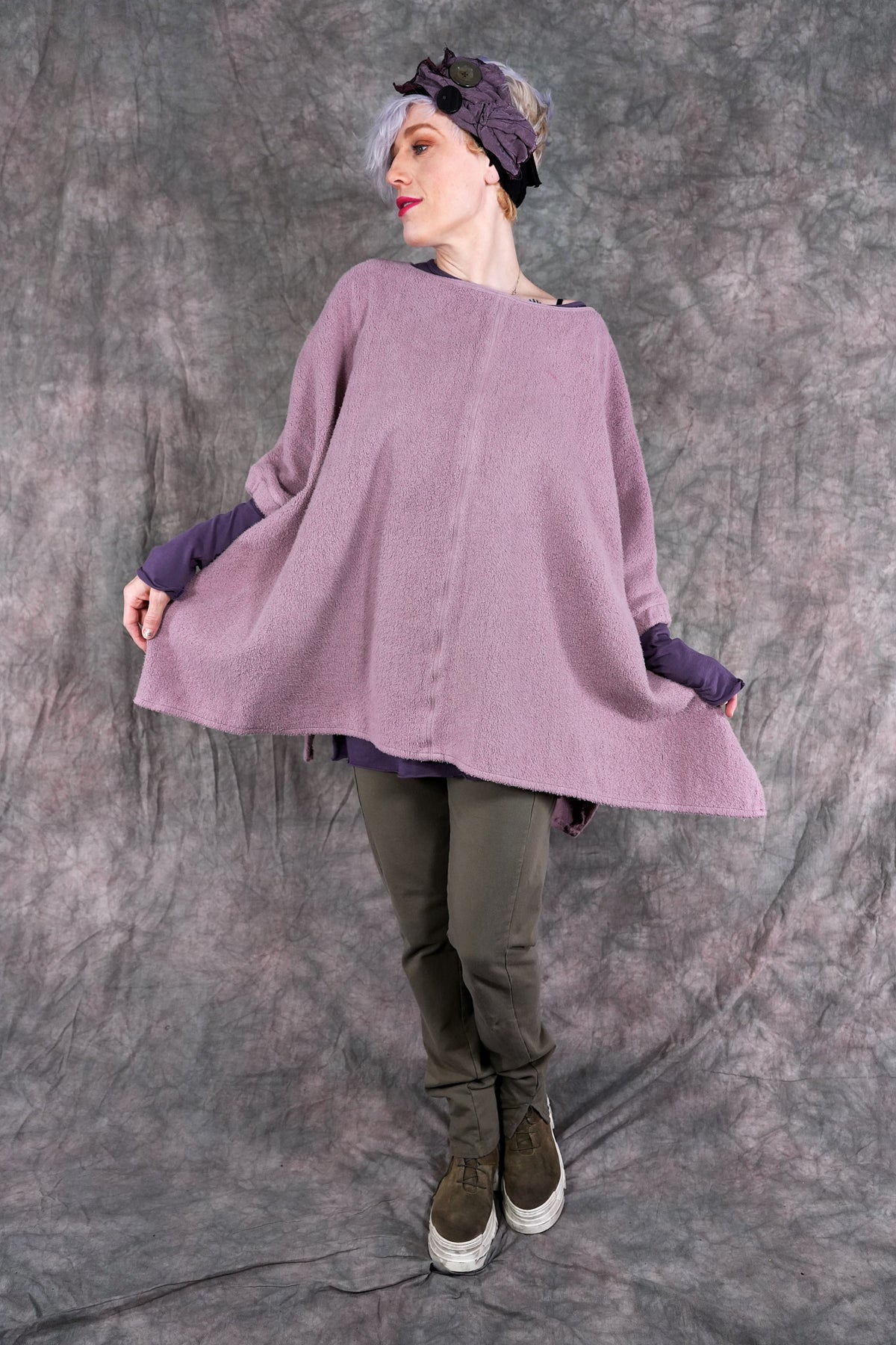 5304 Sherpa Poncho Wood Rose Patched