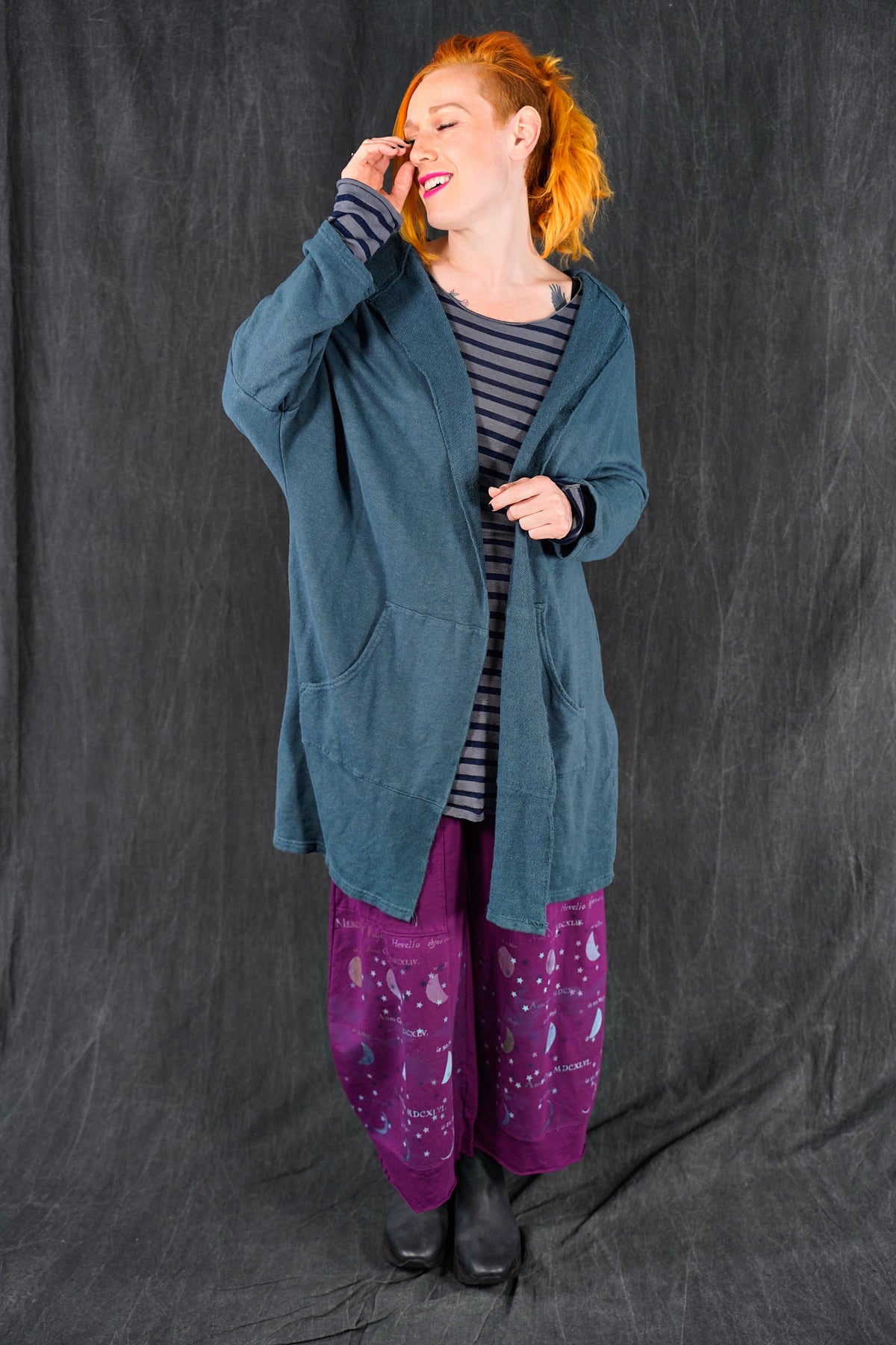 5261 Hooded Cloak Hypnea-U