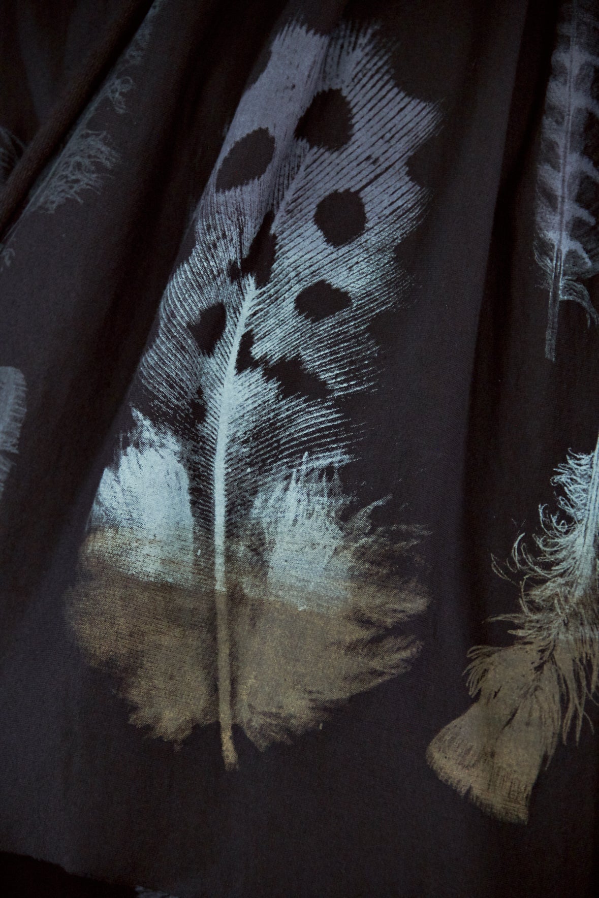 8002 Handprinted Blue Fish Scarf  FEATHERS Noir-P