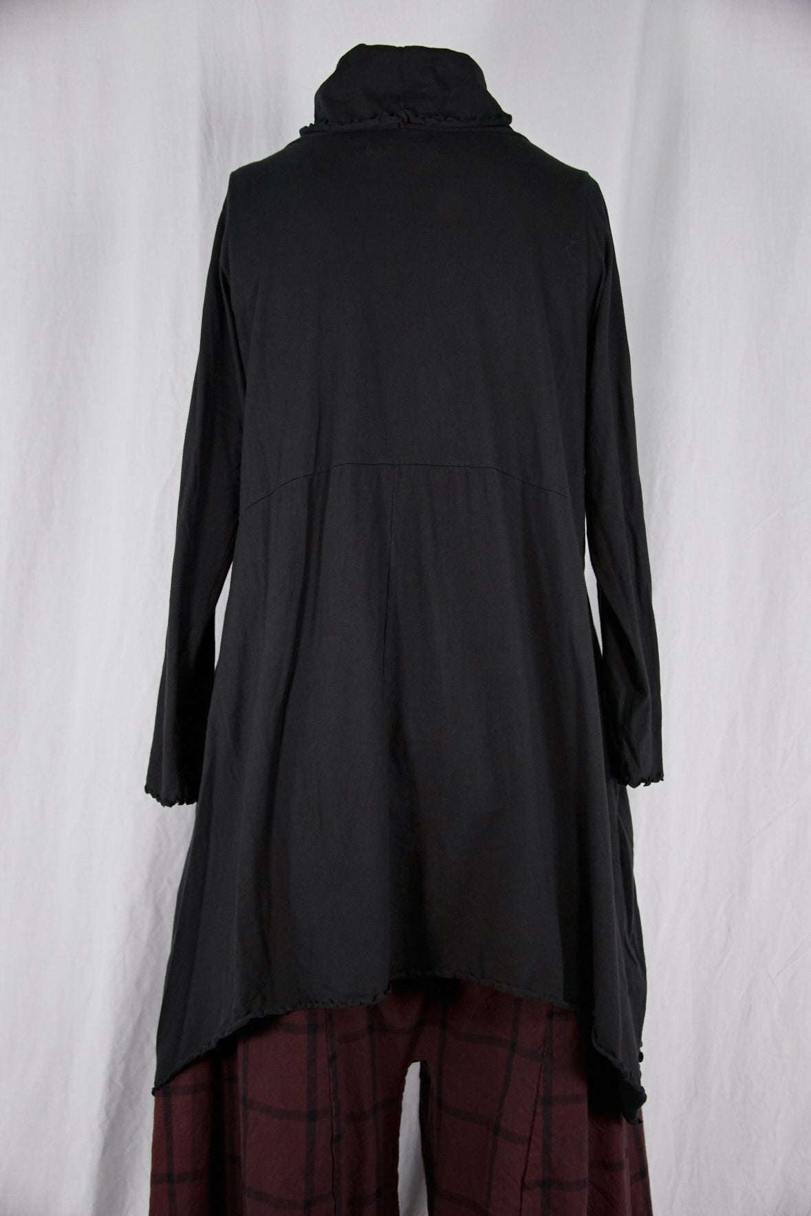 7229 Cowl Dress with pockets Black-U