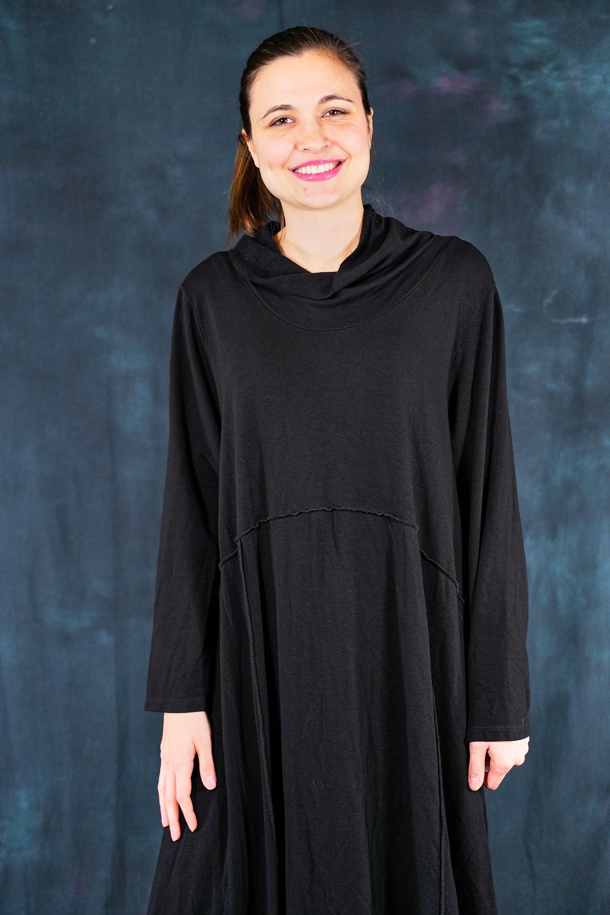 7242 The Luxe Dress Francesca Black-U